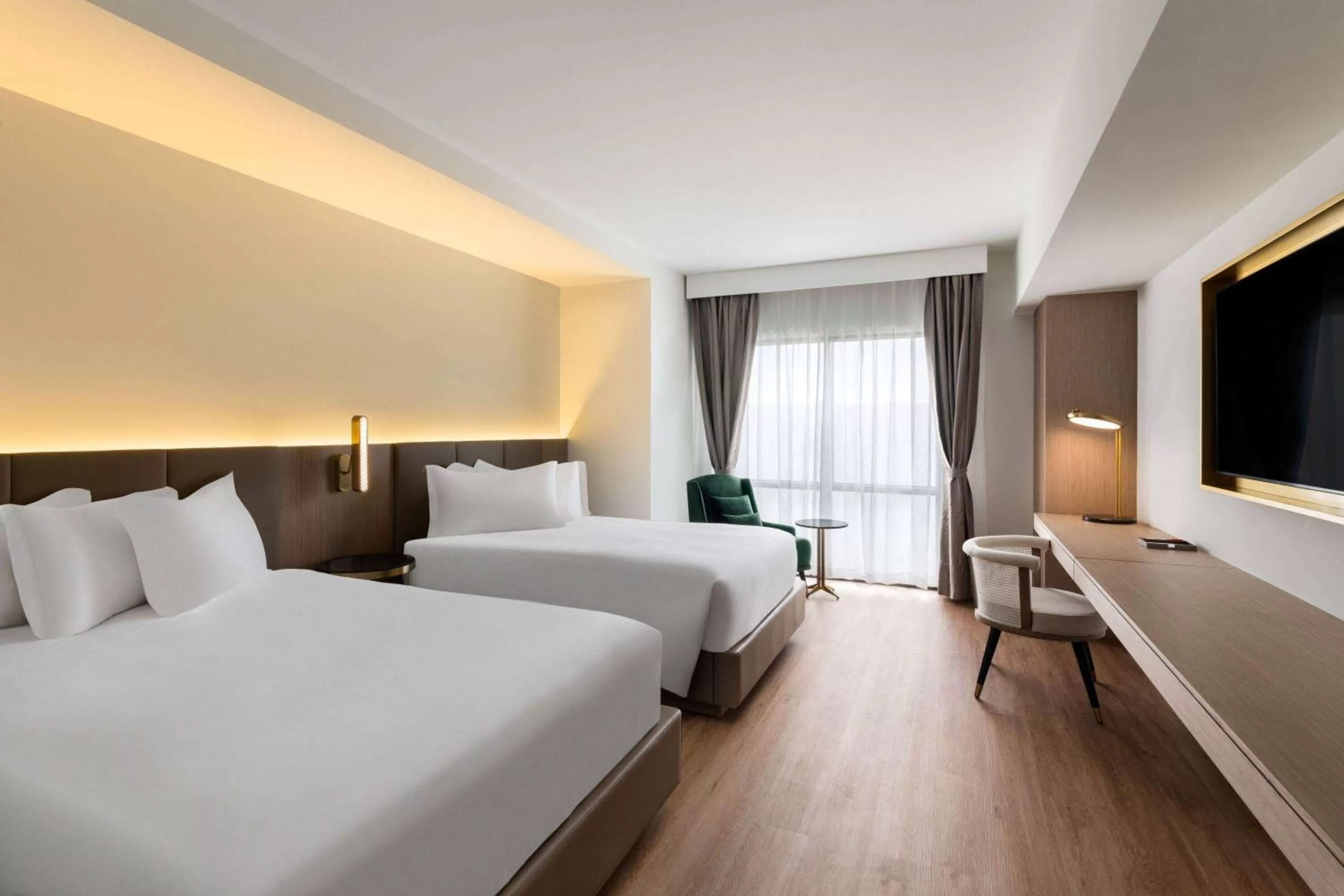 Photo of the whole room, Bed in Dolce by Wyndham Hollywood