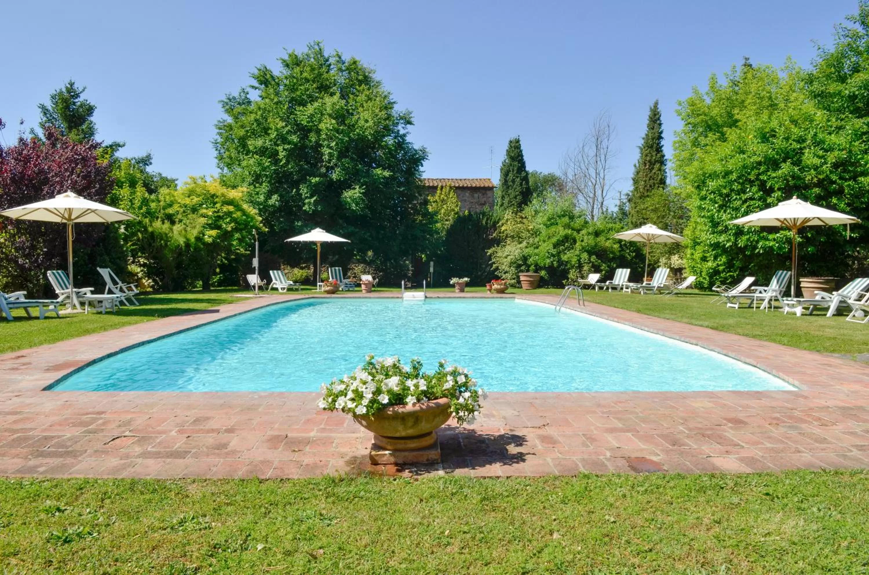 Swimming pool in Residence Il Casale