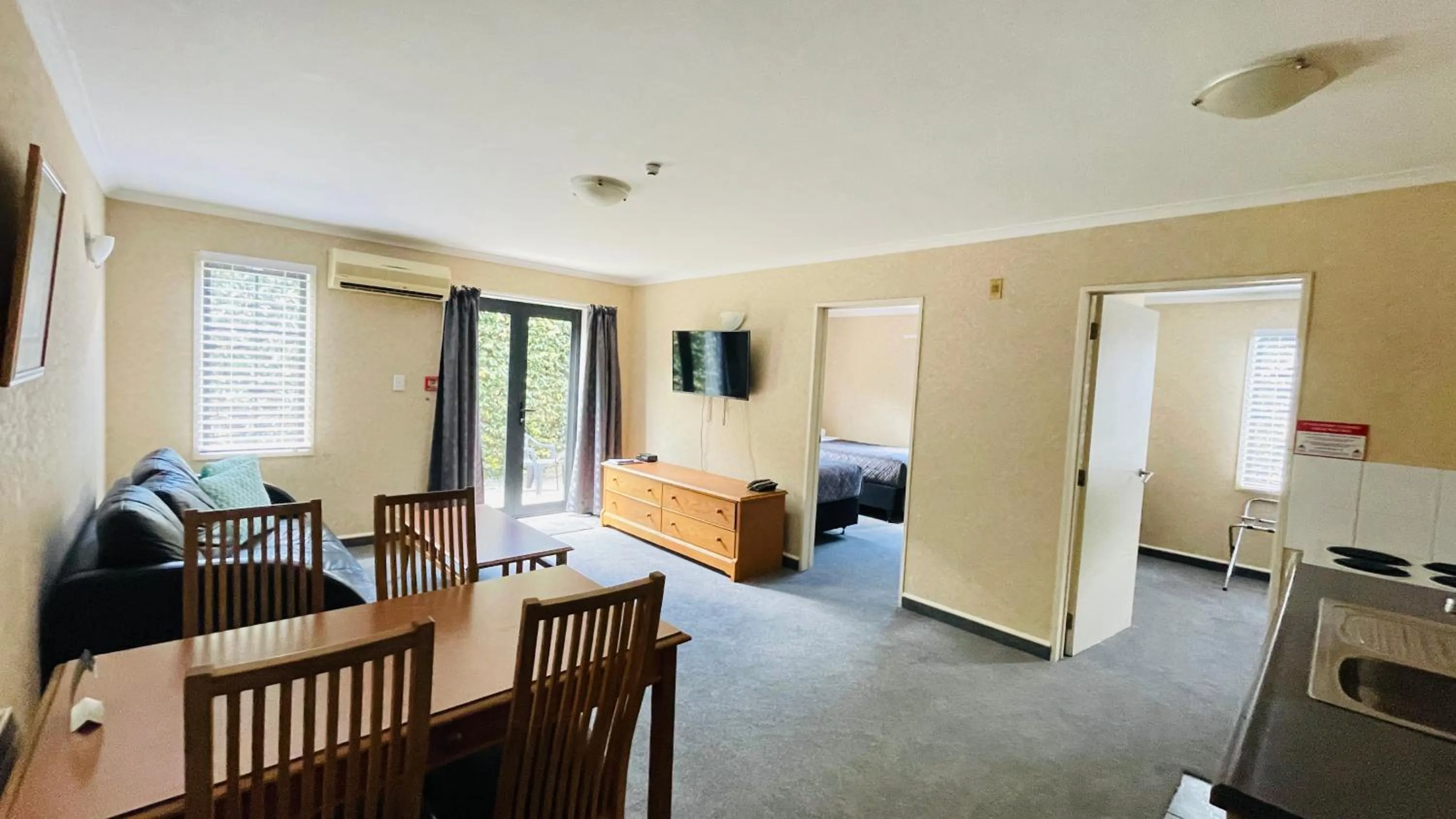 TV and multimedia in City Suites