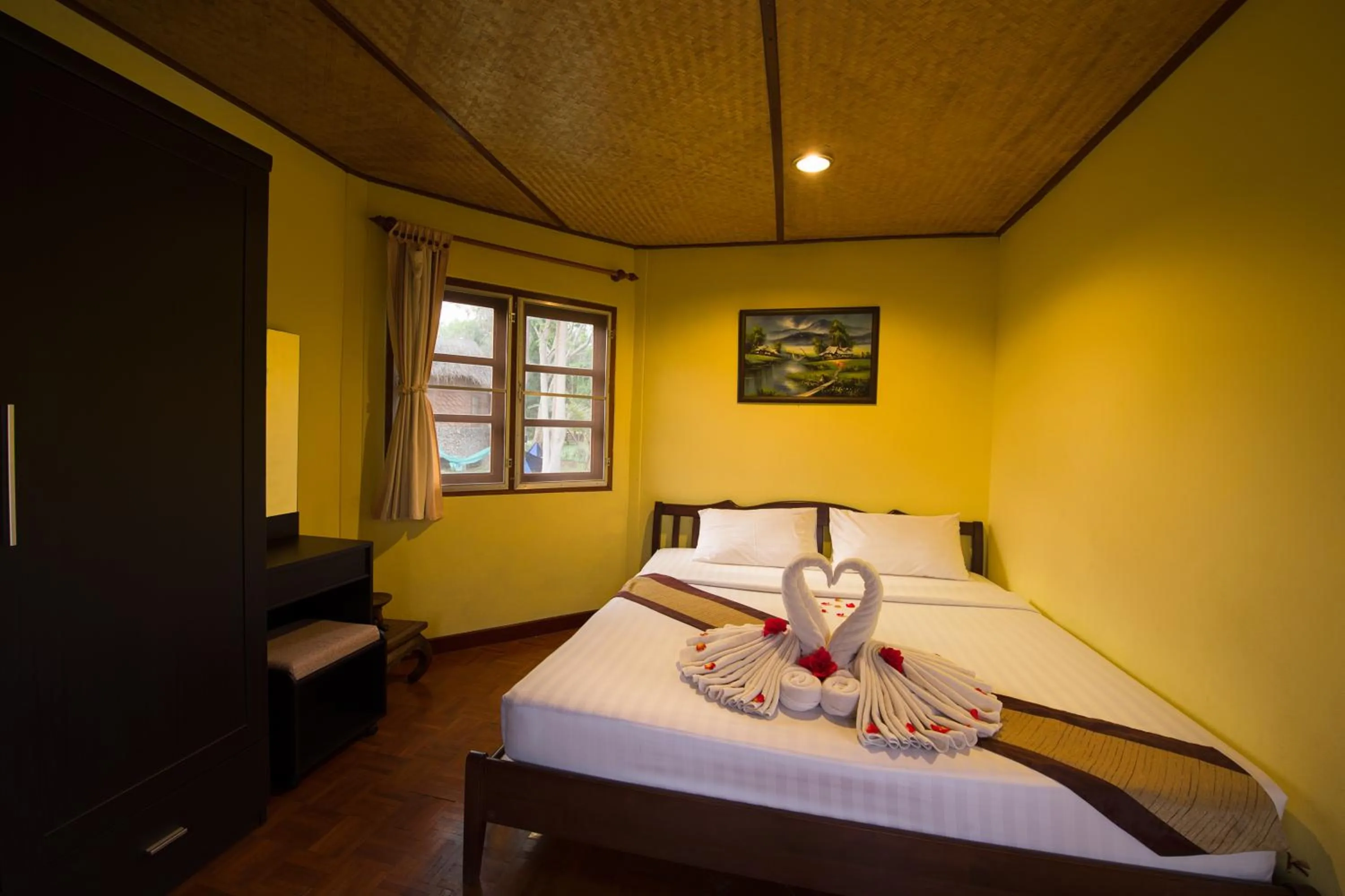 Photo of the whole room, Bed in The Countryside Pai