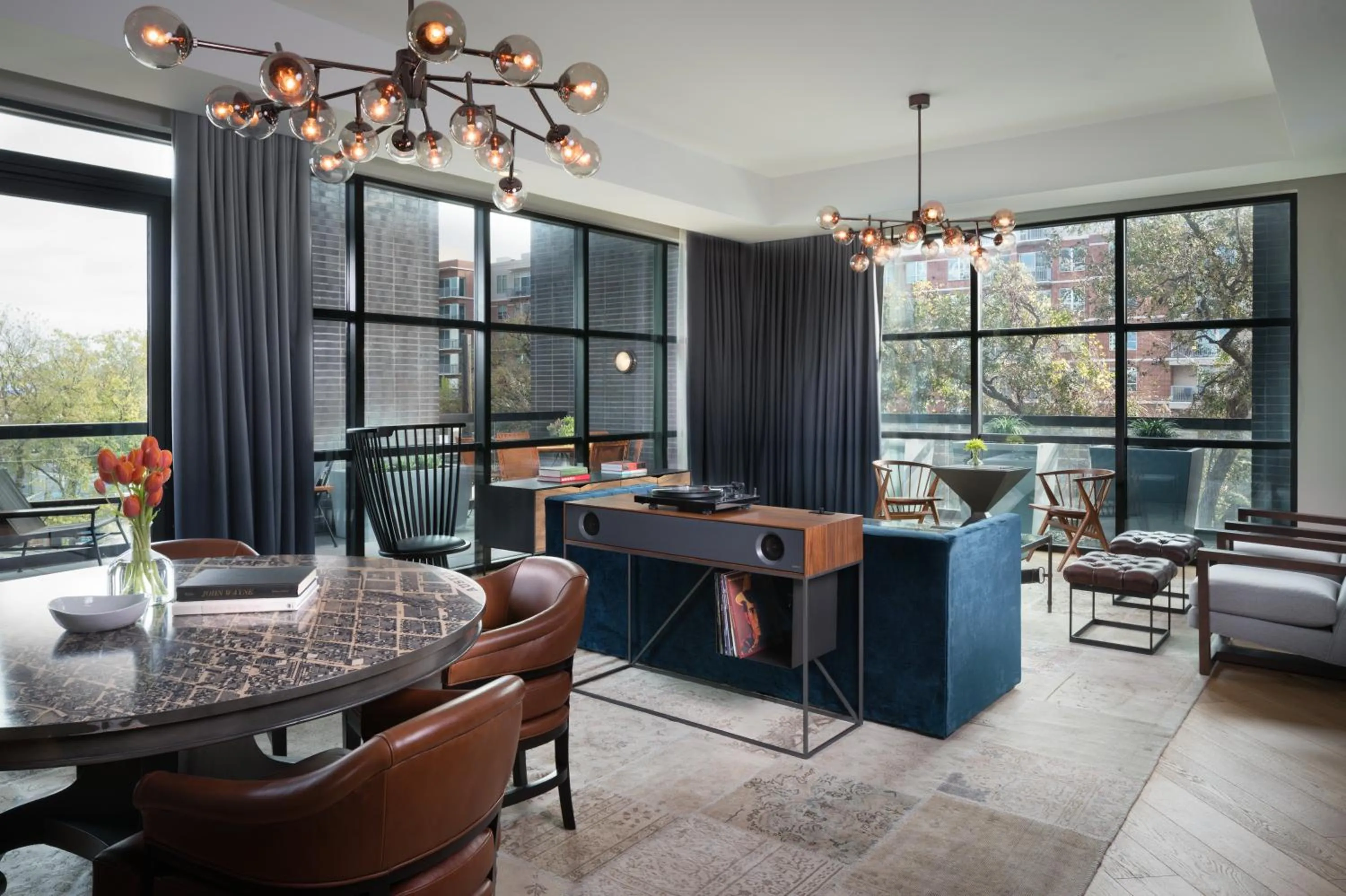 Photo of the whole room in Hotel Van Zandt