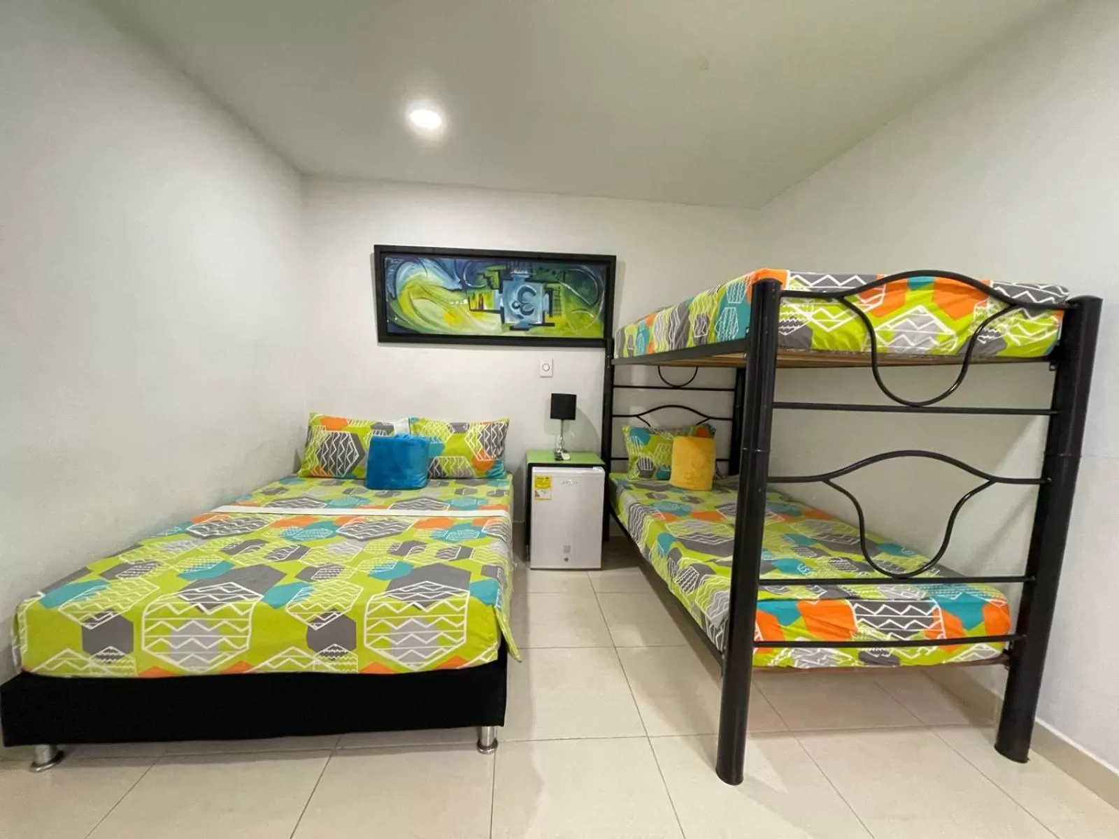 Photo of the whole room, Bed in Lindos apartaestudios y habitaciones en Ibague