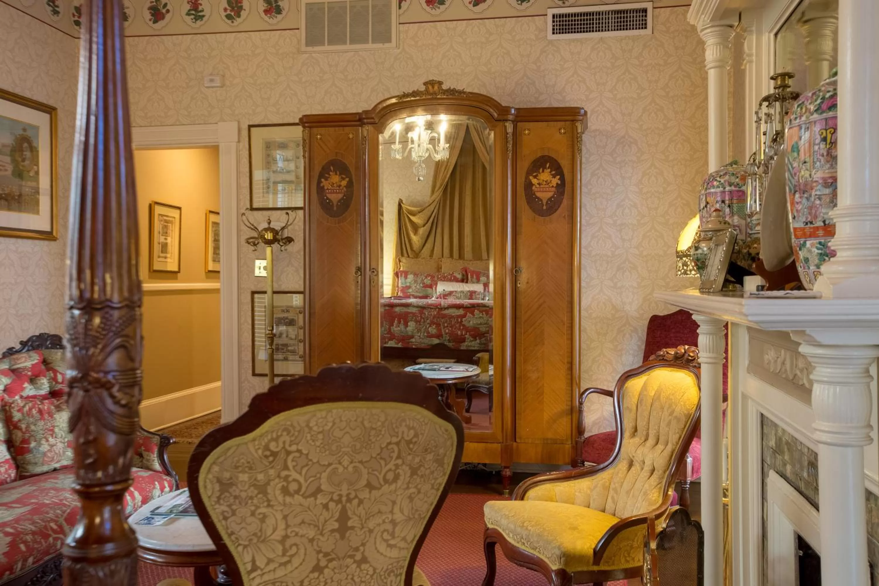 Seating Area in Ballastone Inn