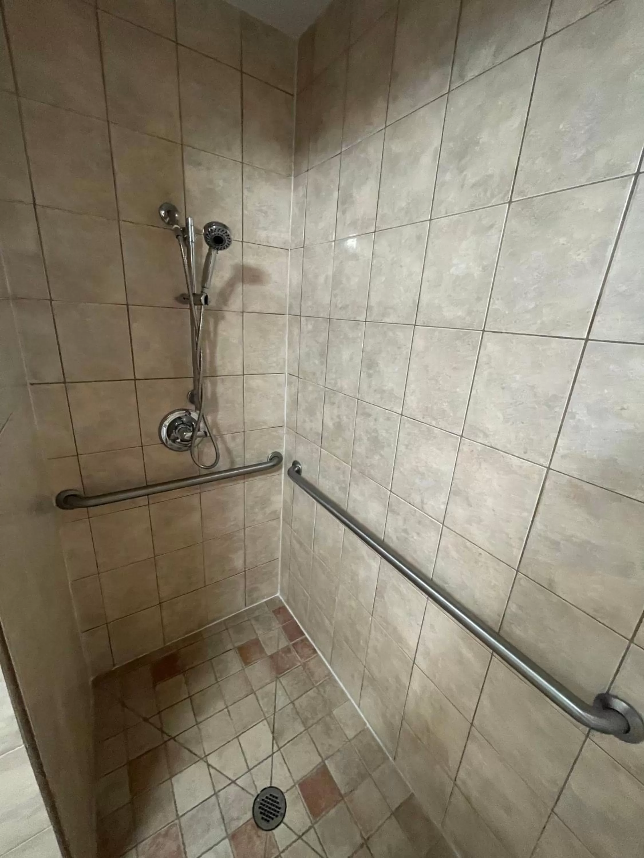 Bathroom in Seaway Motel