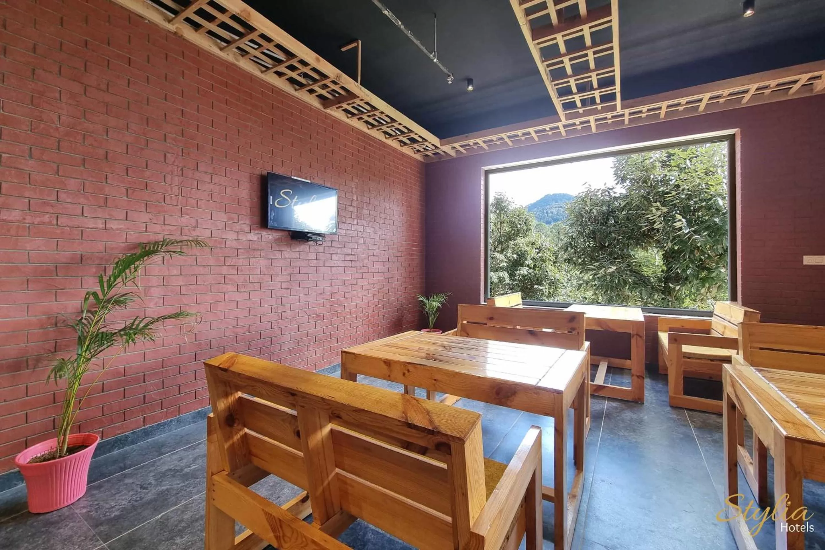 Restaurant/Places to Eat in Moon Glade By Stylia Hotels