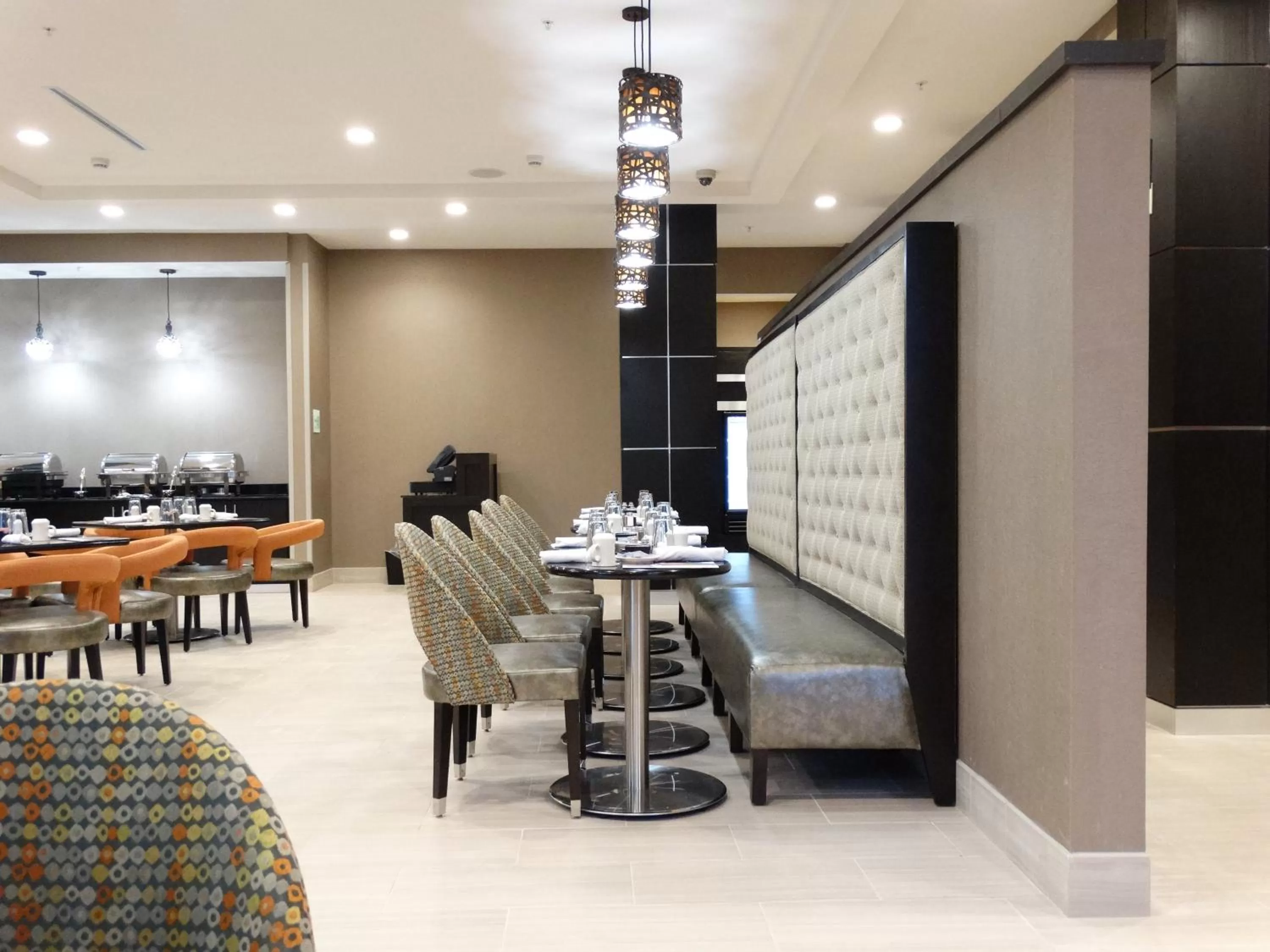 Restaurant/places to eat in Holiday Inn Covington by IHG