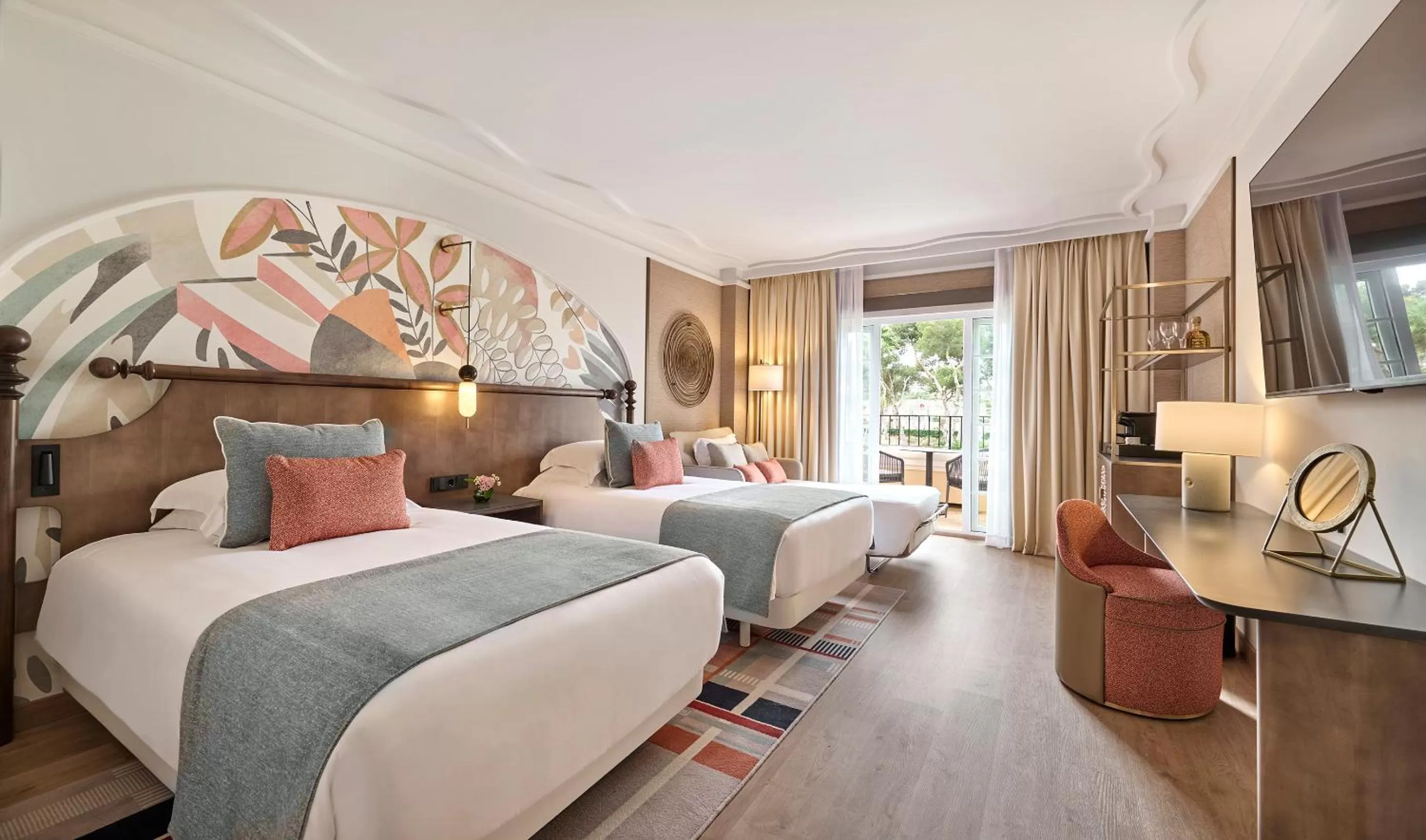 Bed in Grand Hyatt La Manga Club Golf & Spa