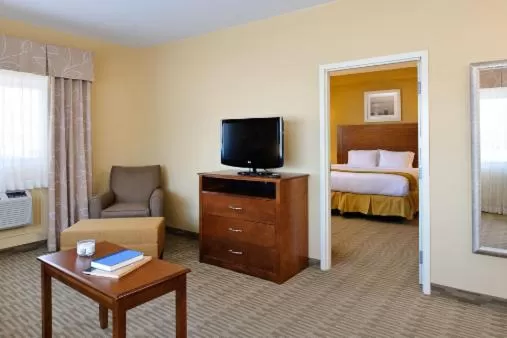 Holiday Inn Express Philadelphia Airport by IHG