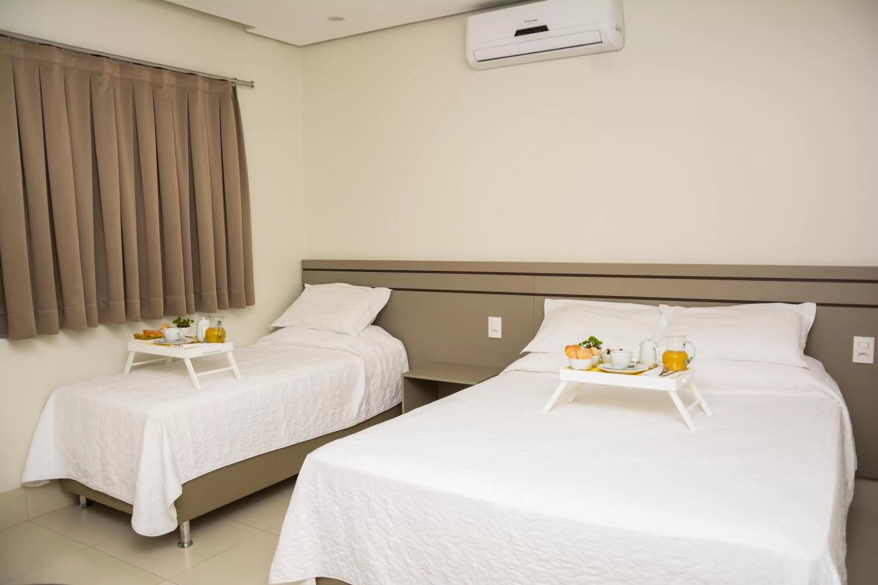 Bed in Hotel Imperador