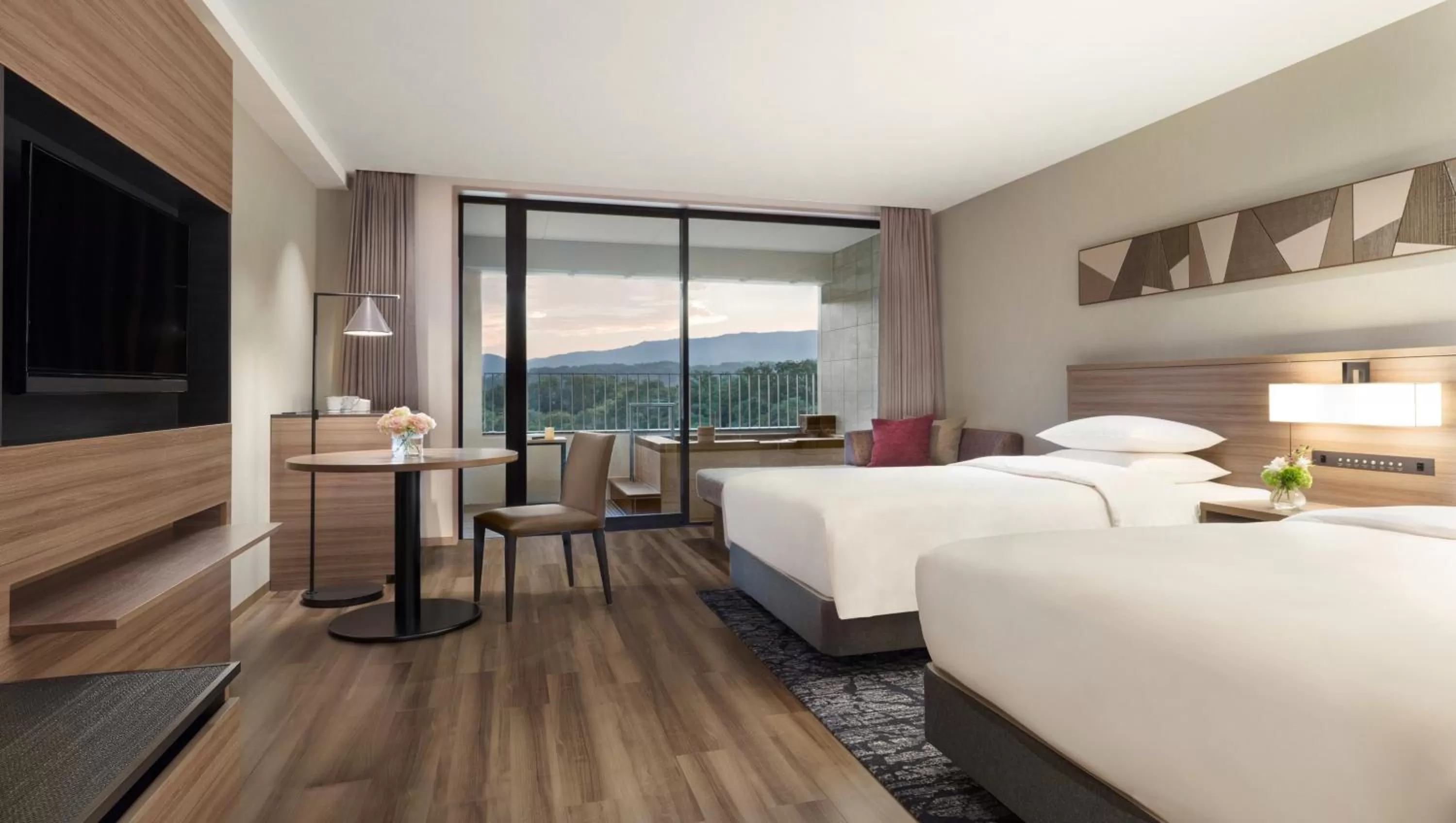 Garden view, Bed in Izu Marriott Hotel Shuzenji