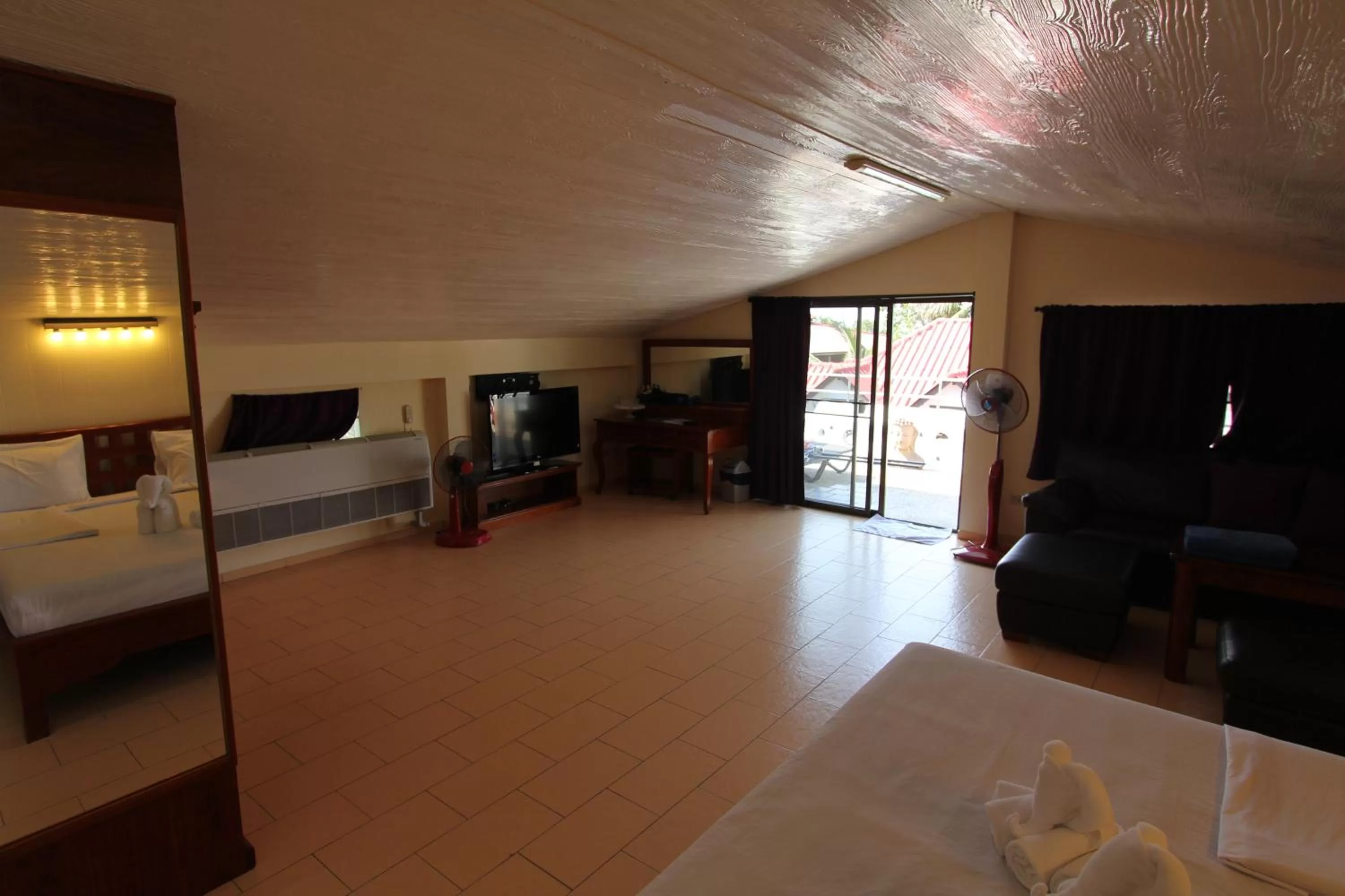 Floor plan, Bed in Top Resort