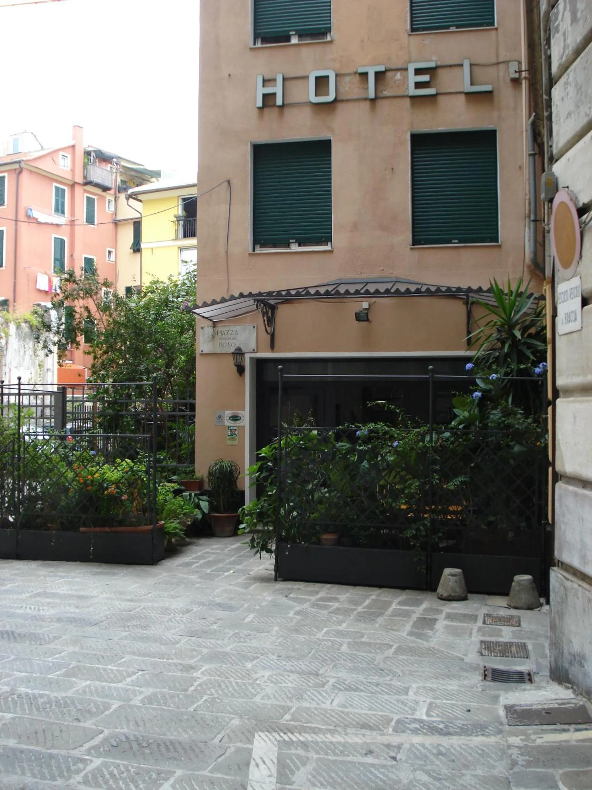 Facade/entrance in Hotel Bologna
