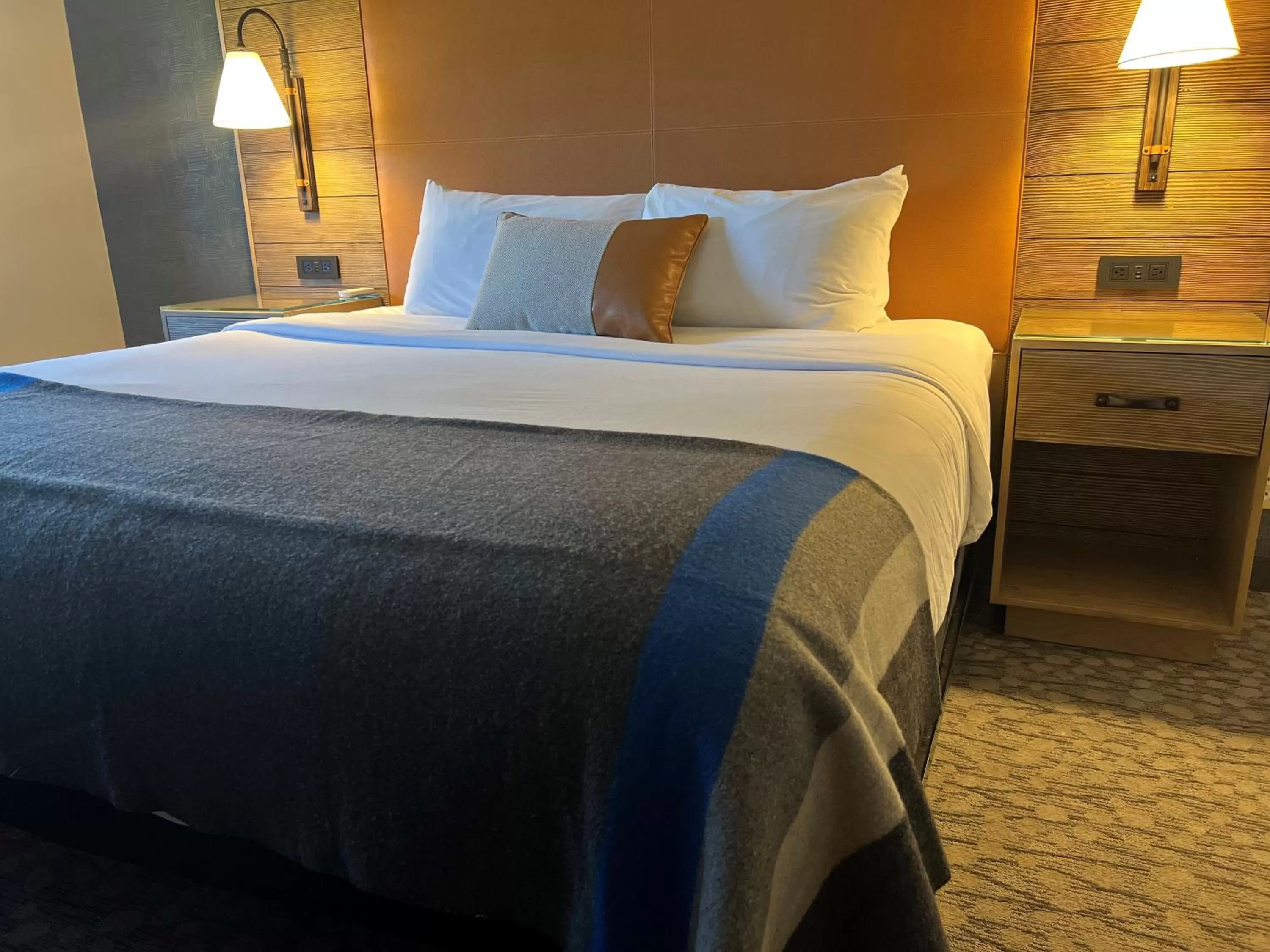 Bed in Riverhouse Lodge