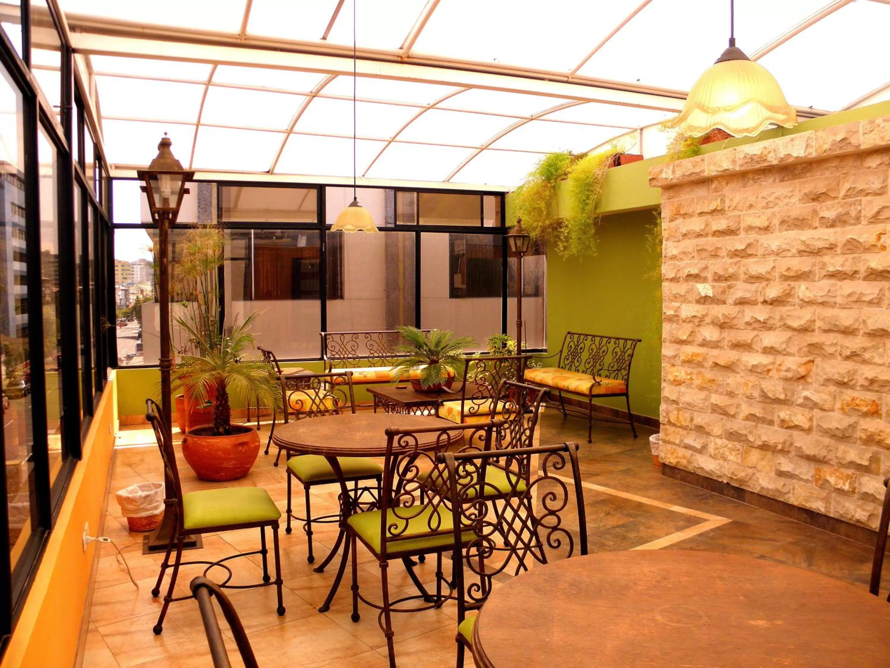 Patio in La Carolina Inn