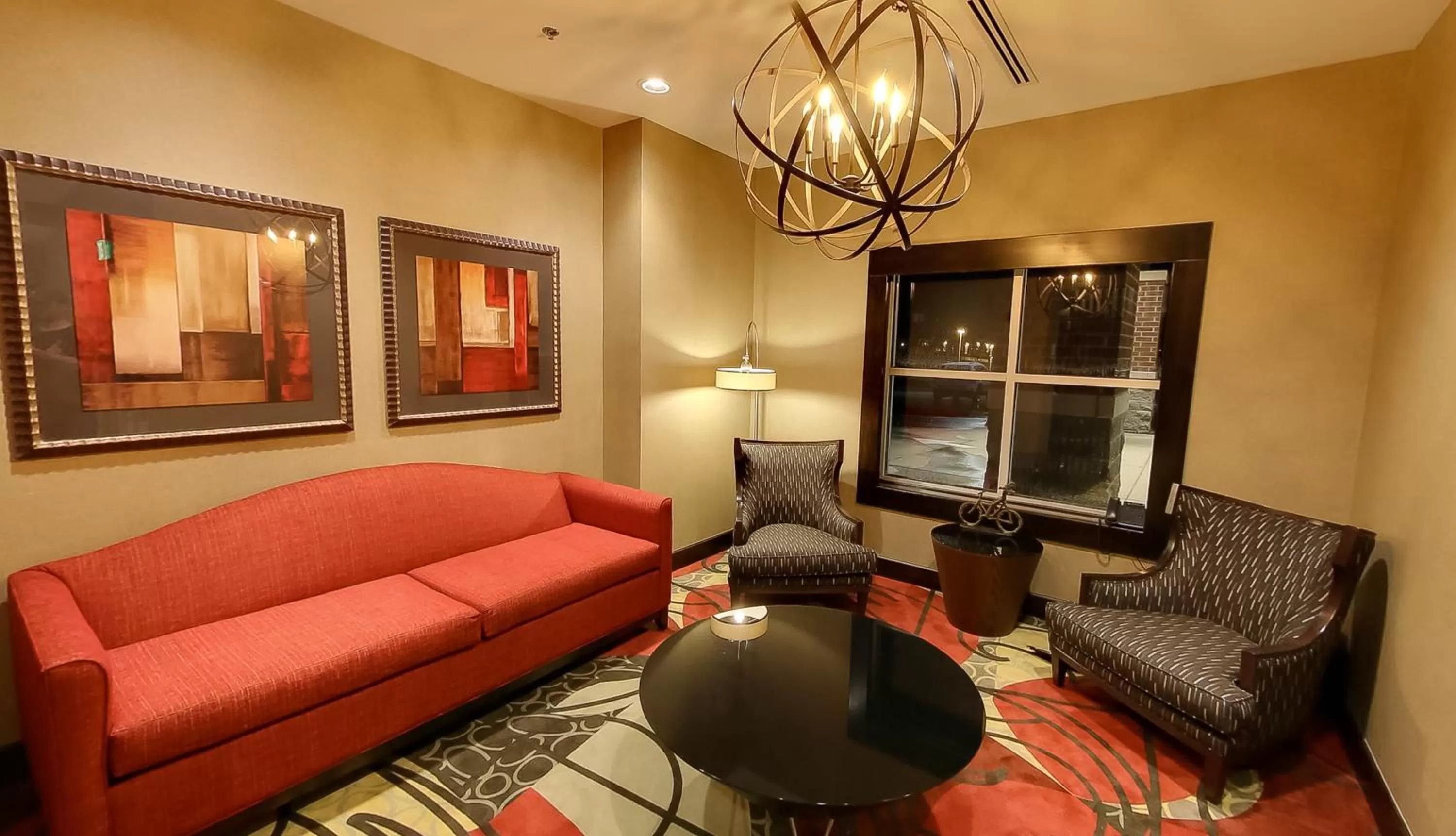 Property building in Holiday Inn Express & Suites Plymouth - Ann Arbor Area by IHG