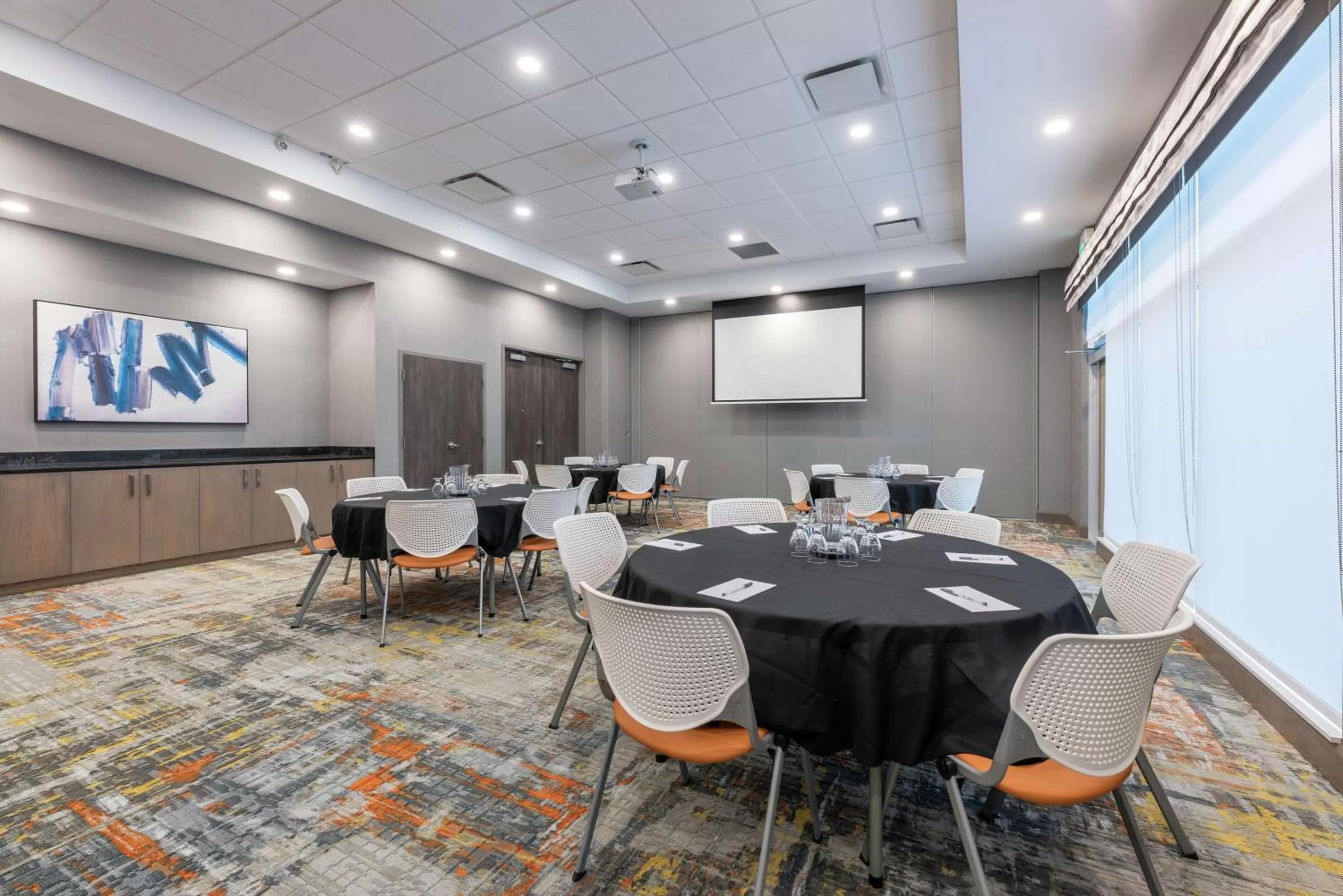 Meeting/conference room in Hampton Inn & Suites Charlottetown