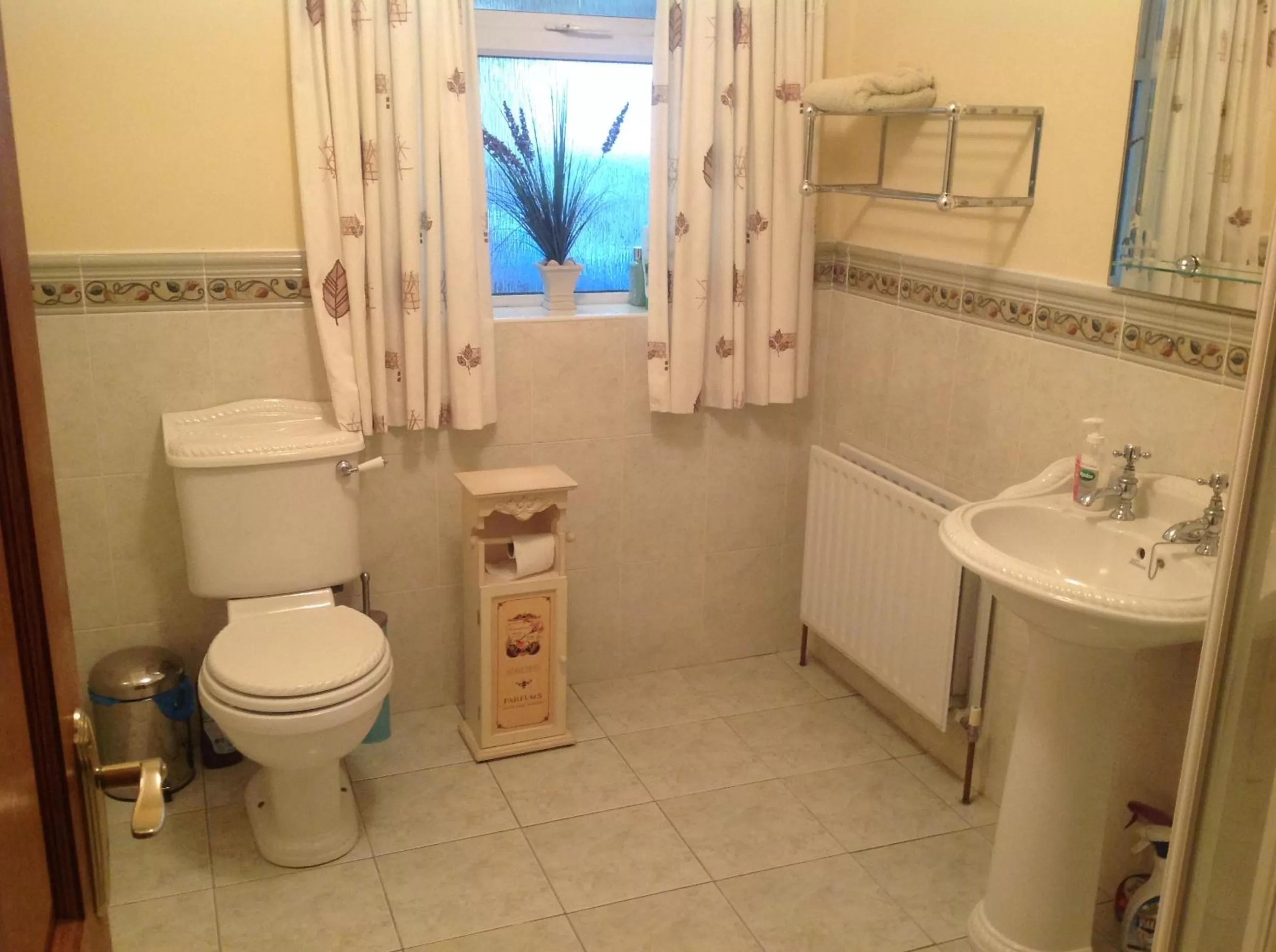 The Rock Equestrian Farm B&B