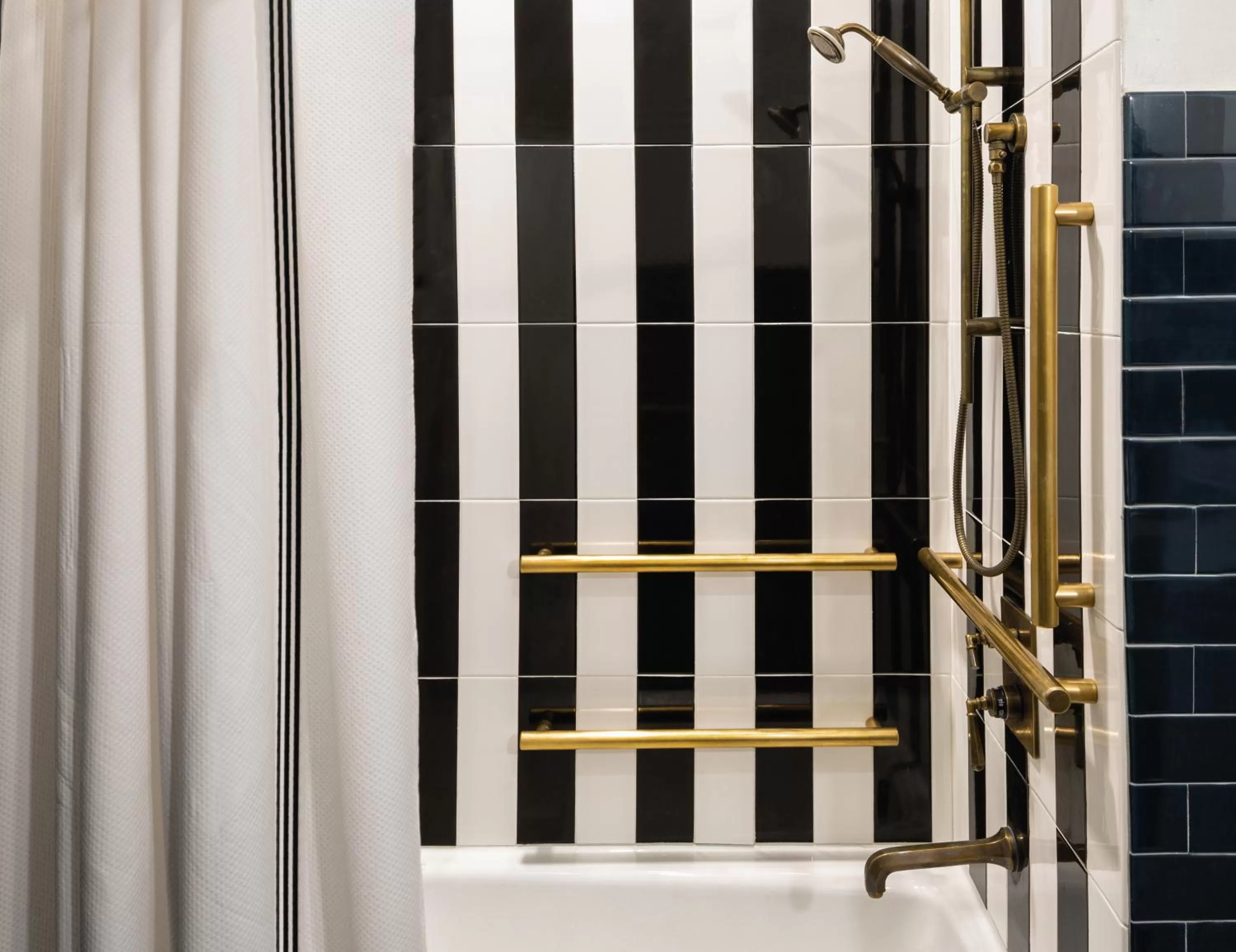 Bathroom in Dream Nashville, by Hyatt