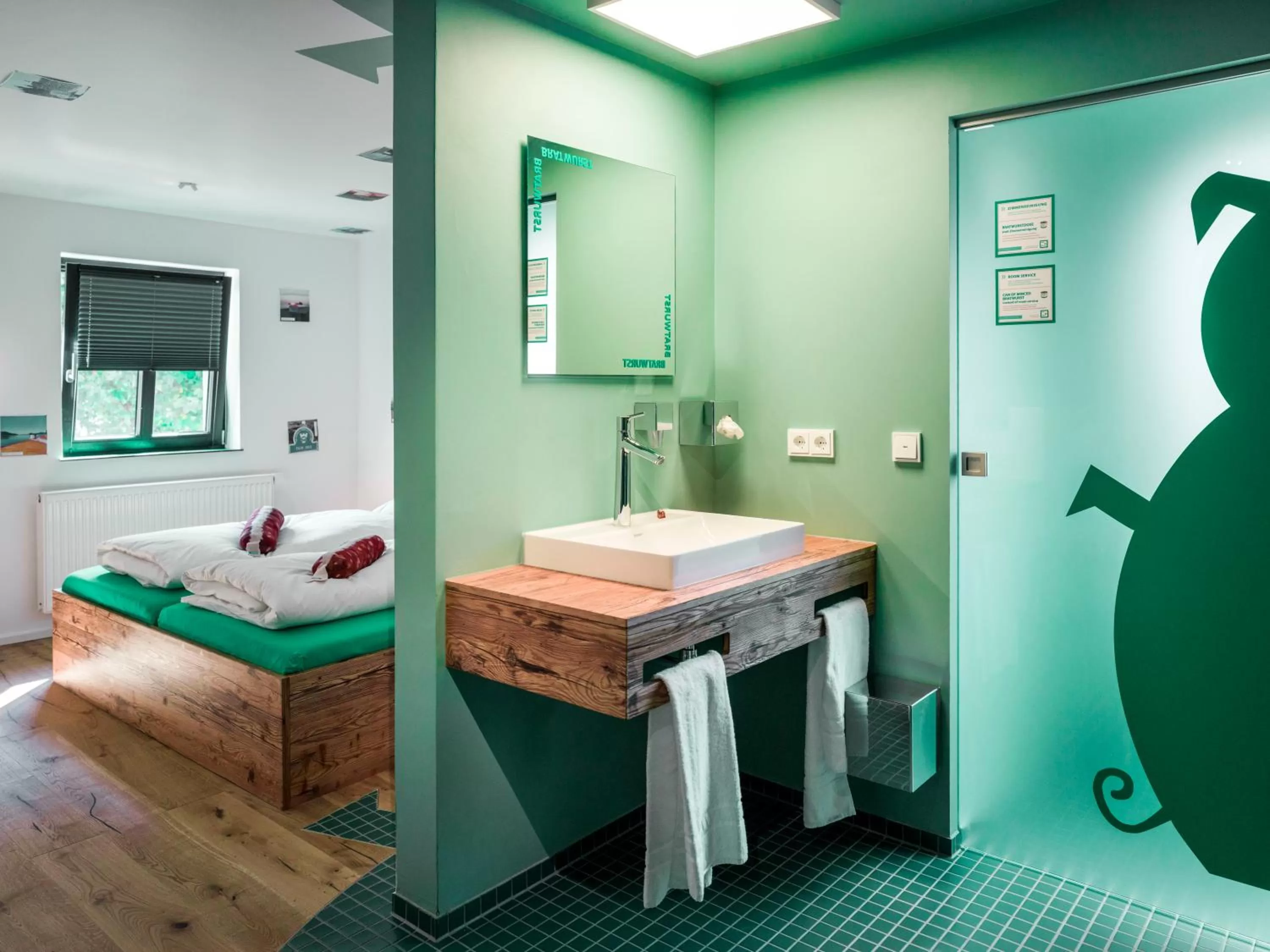 Bed in BRATWURSThotel