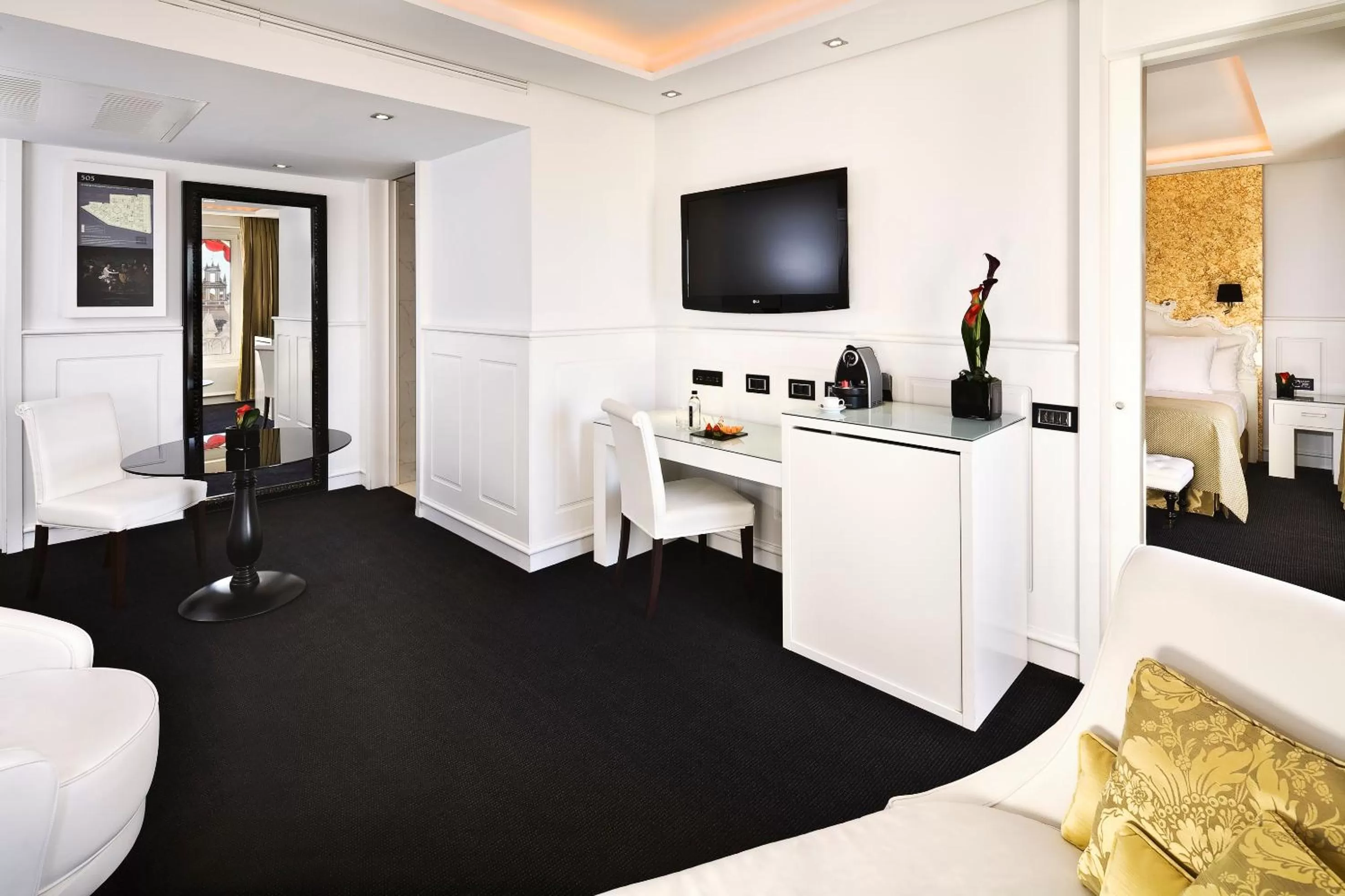 Bed in Hotel Colón Gran Meliá - The Leading Hotels of the World