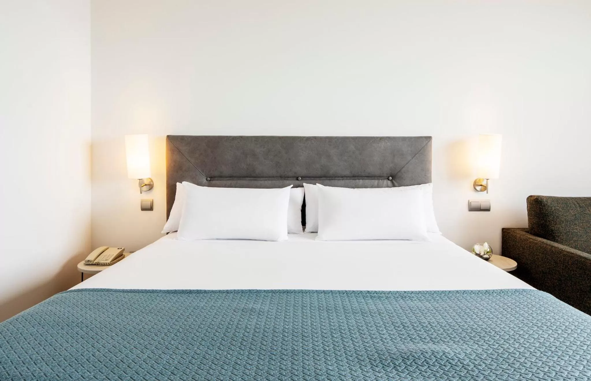 Bedroom, Bed in Ilunion Calas de Conil