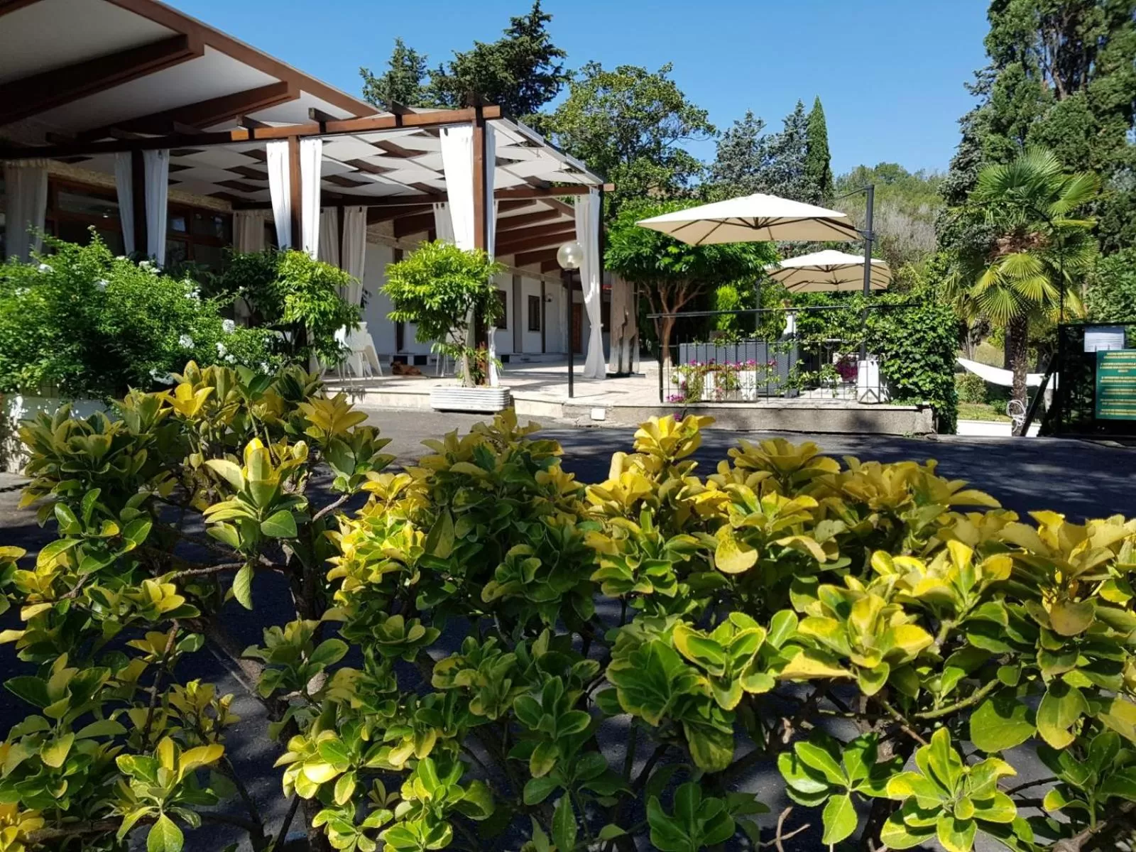 Property building in Hotel Boomerang