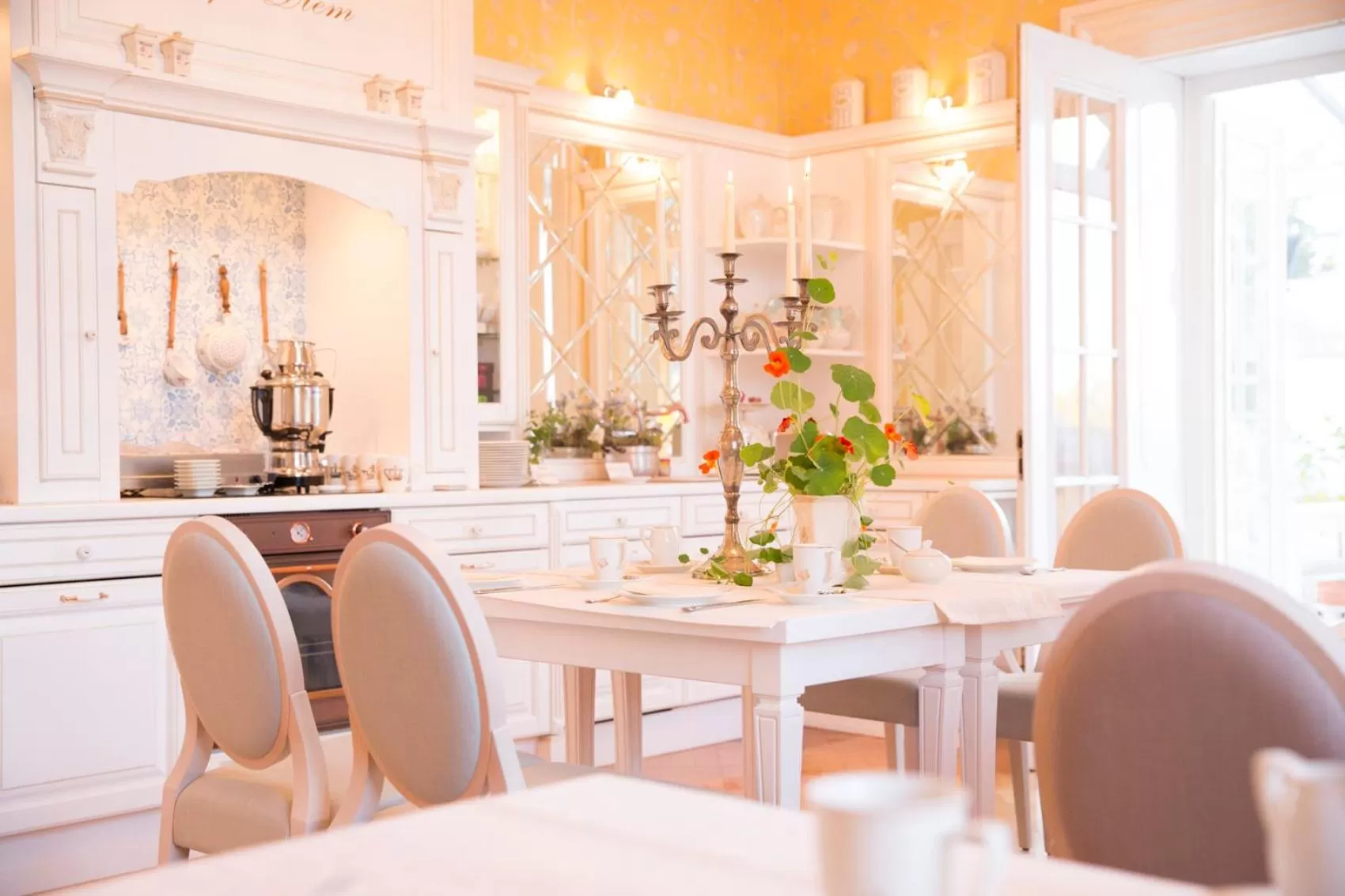 Dining area in Lübecker Krönchen