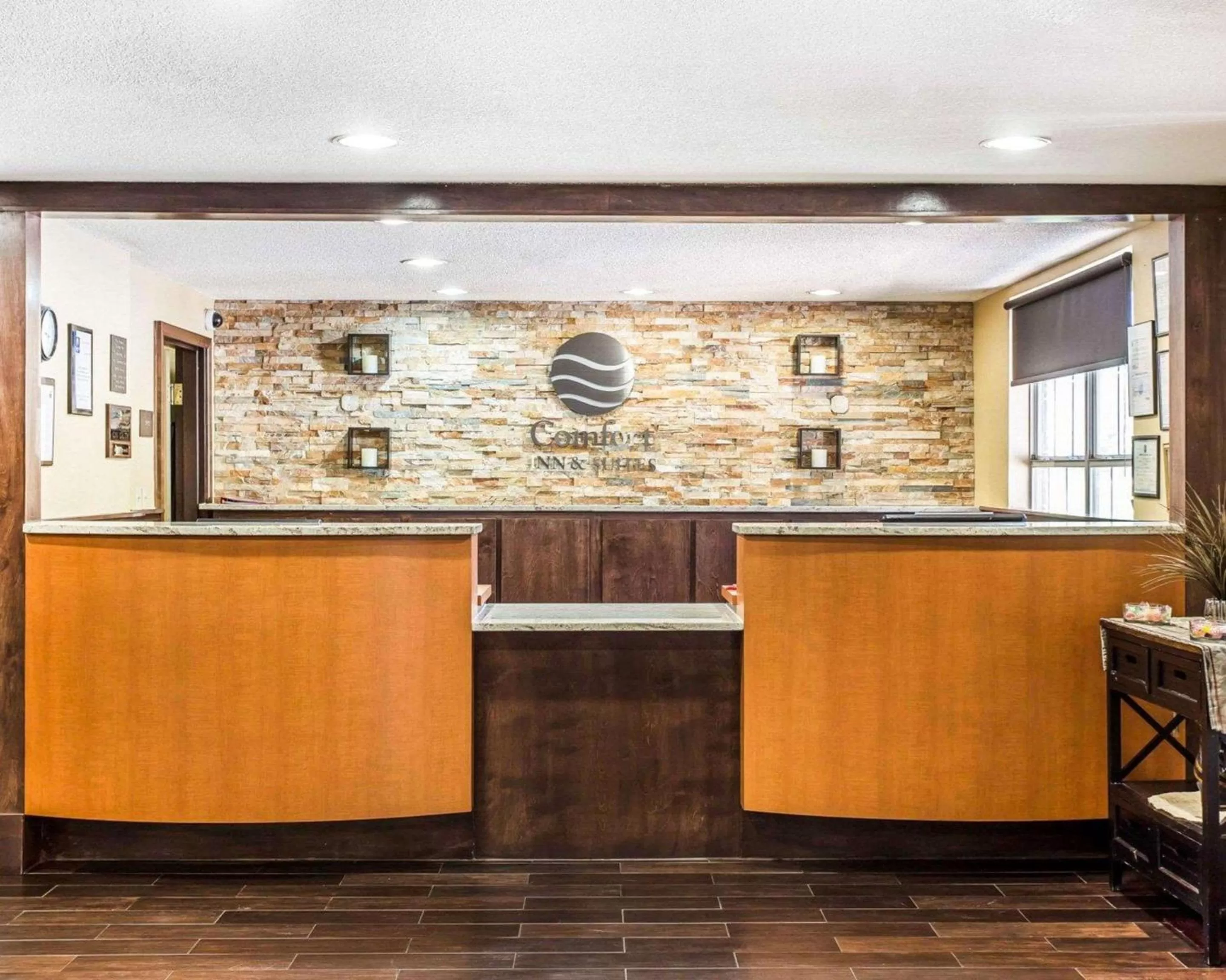 Lobby or reception in Comfort Inn & Suites Ballpark Area
