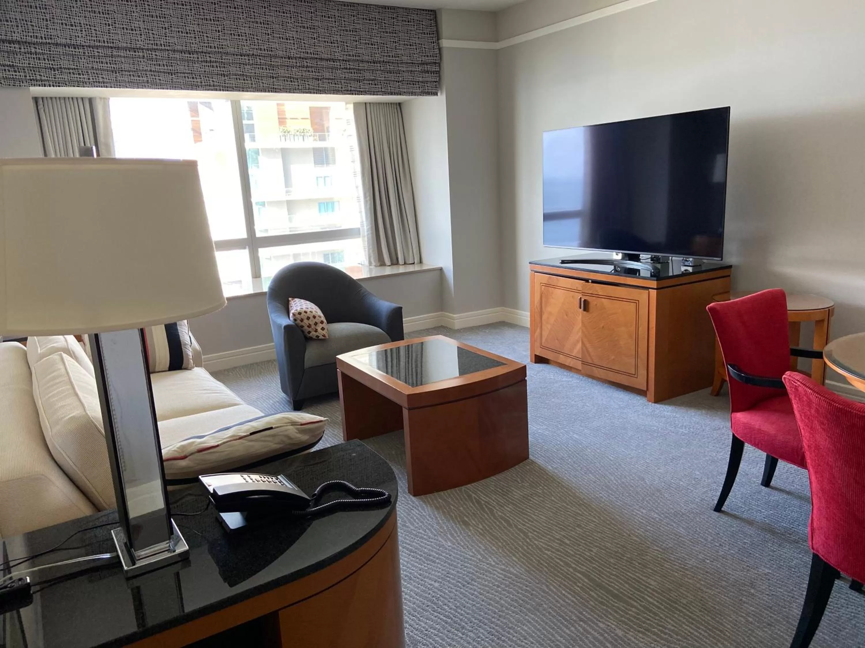 TV and multimedia, TV/Entertainment Center in Four Seasons Hotel Miami - Luxury Private Residences