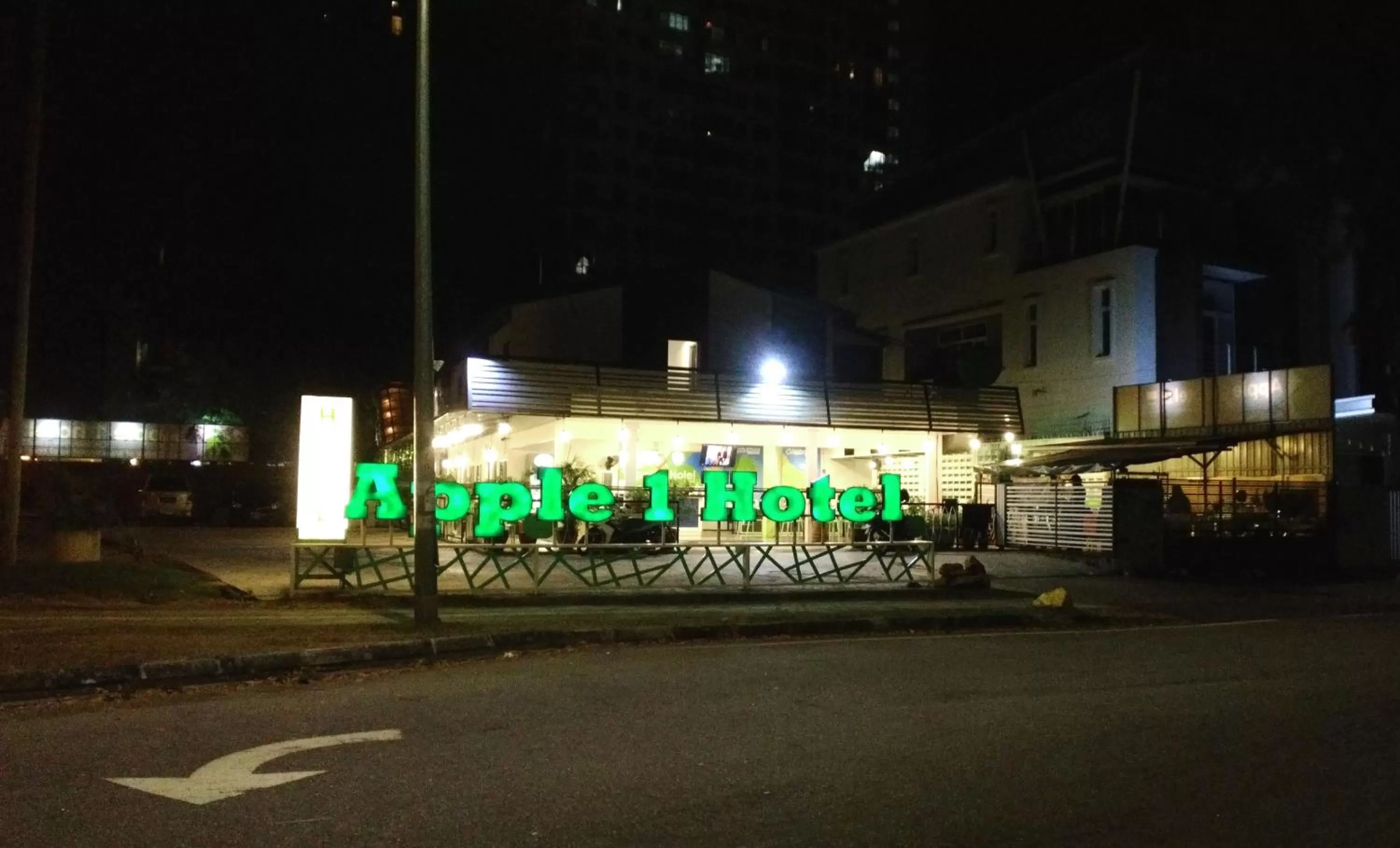 Facade/entrance in Apple 1 Hotel Gurney