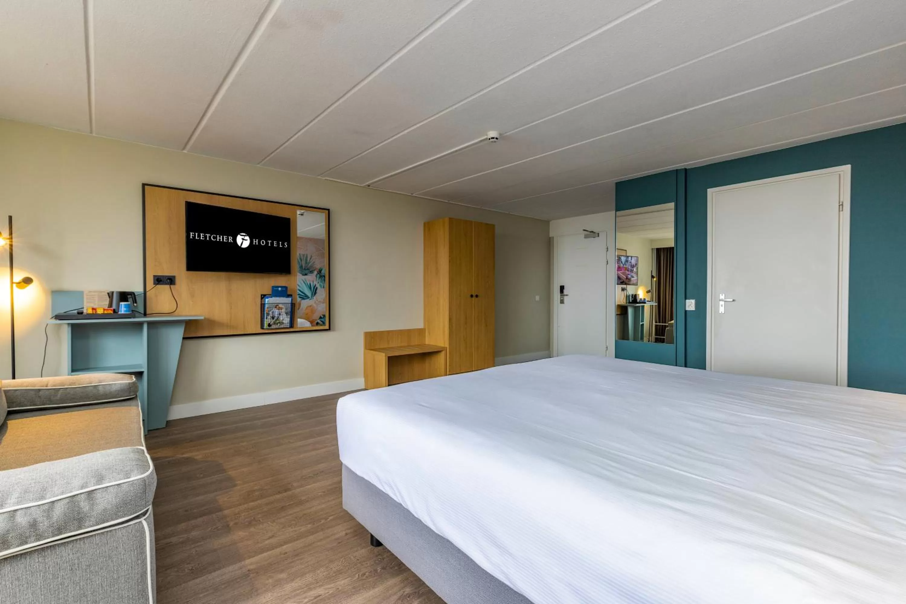 Bedroom, Bed in Fletcher Hotel Restaurant Loosdrecht-Amsterdam