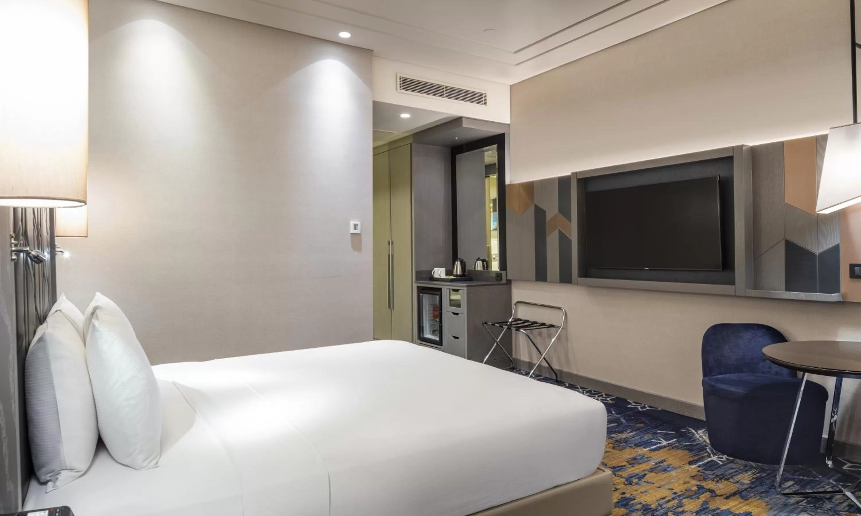 Bed in Hilton Istanbul Bakirkoy