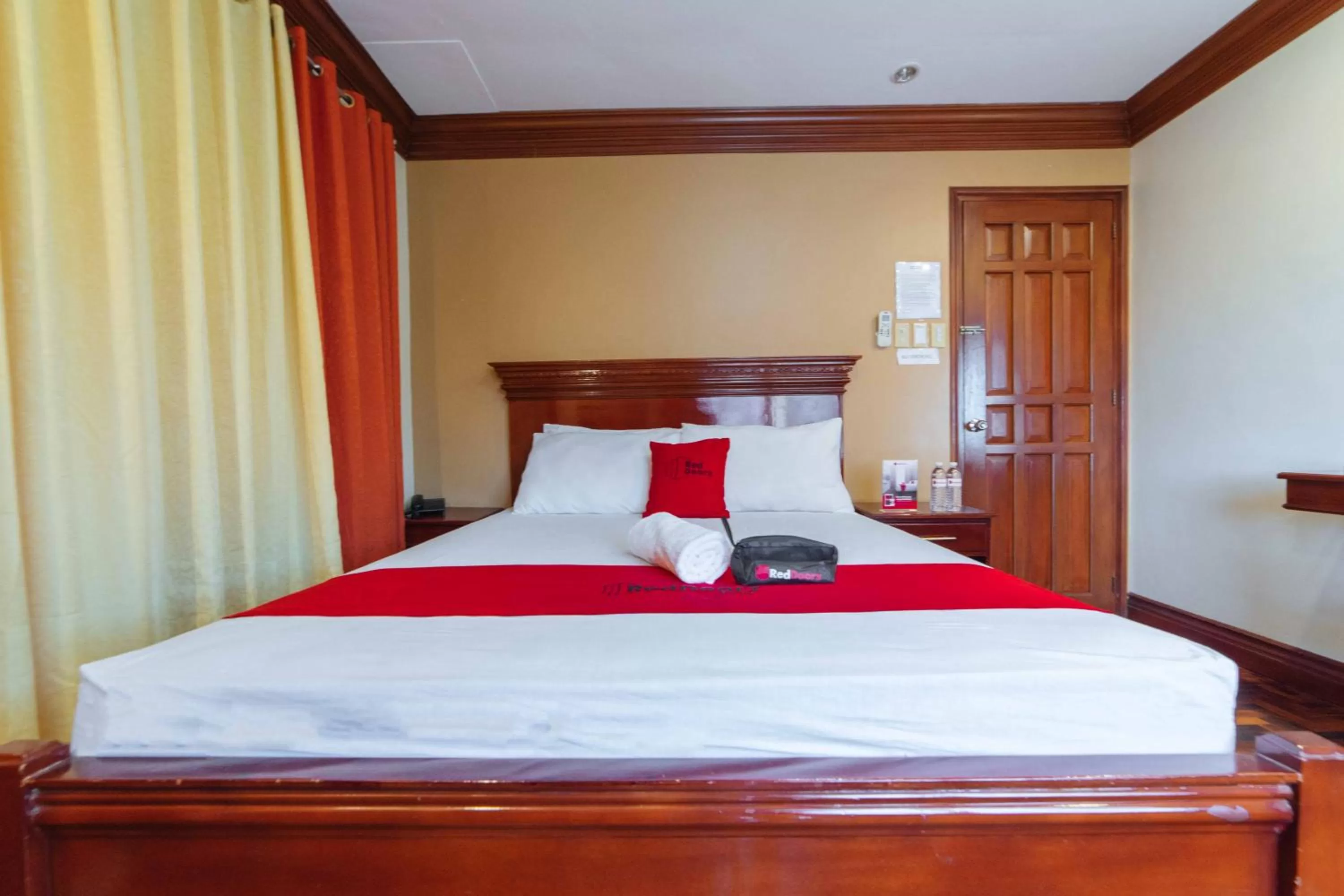 Photo of the whole room, Bed in RedDoorz Plus @ Starhomes Olivianville