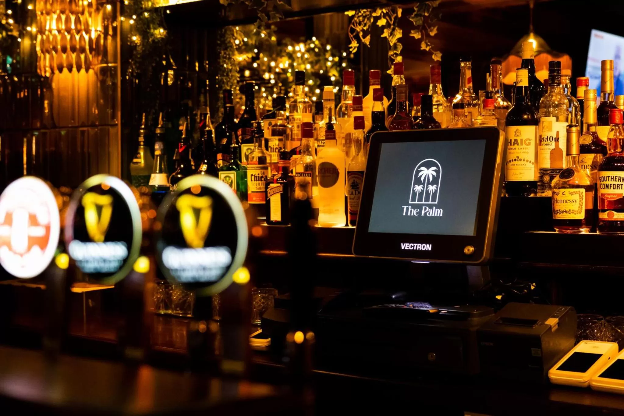 Restaurant/places to eat in The Palm