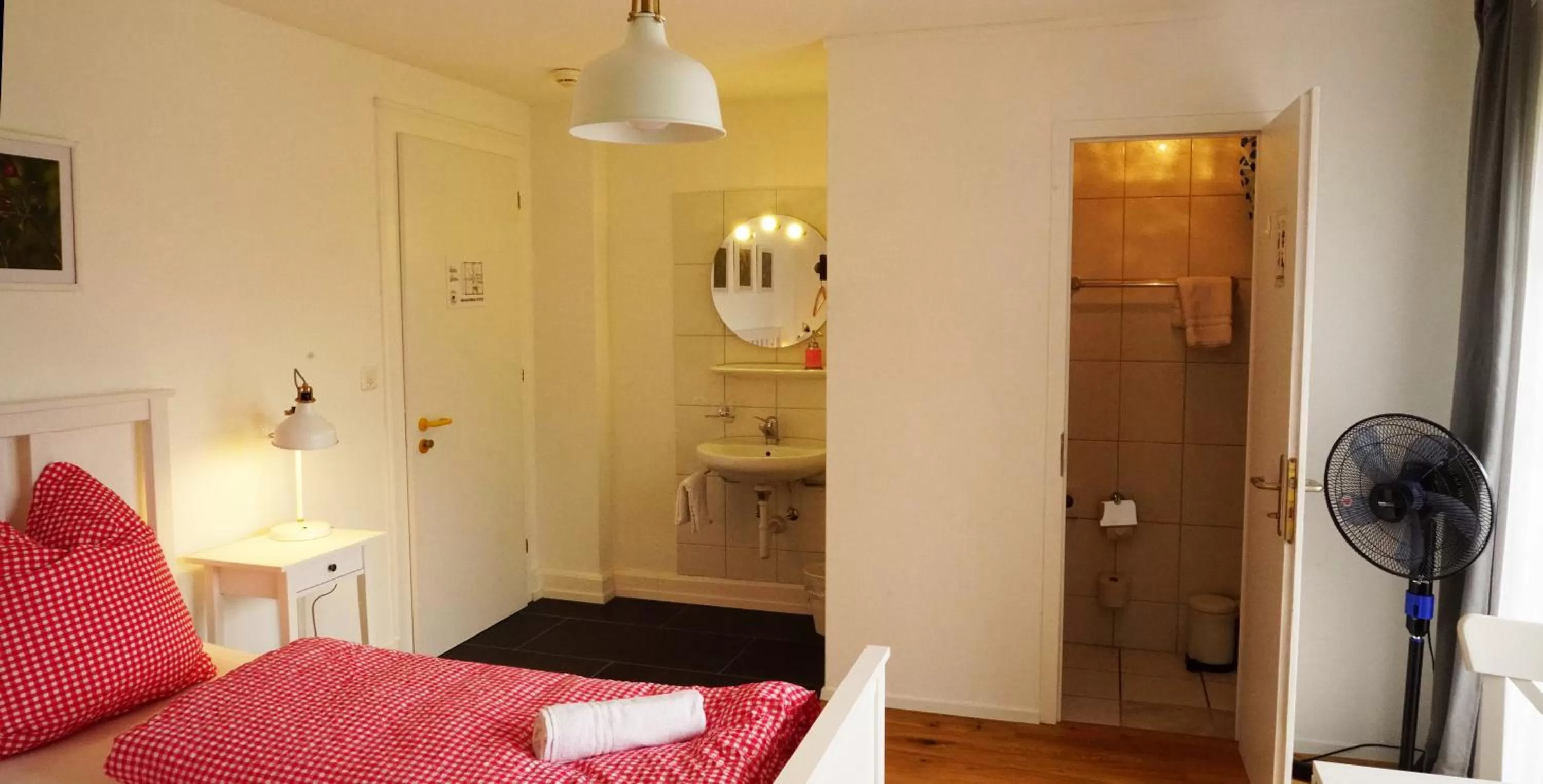 Shower in Adventure Guesthouse Interlaken