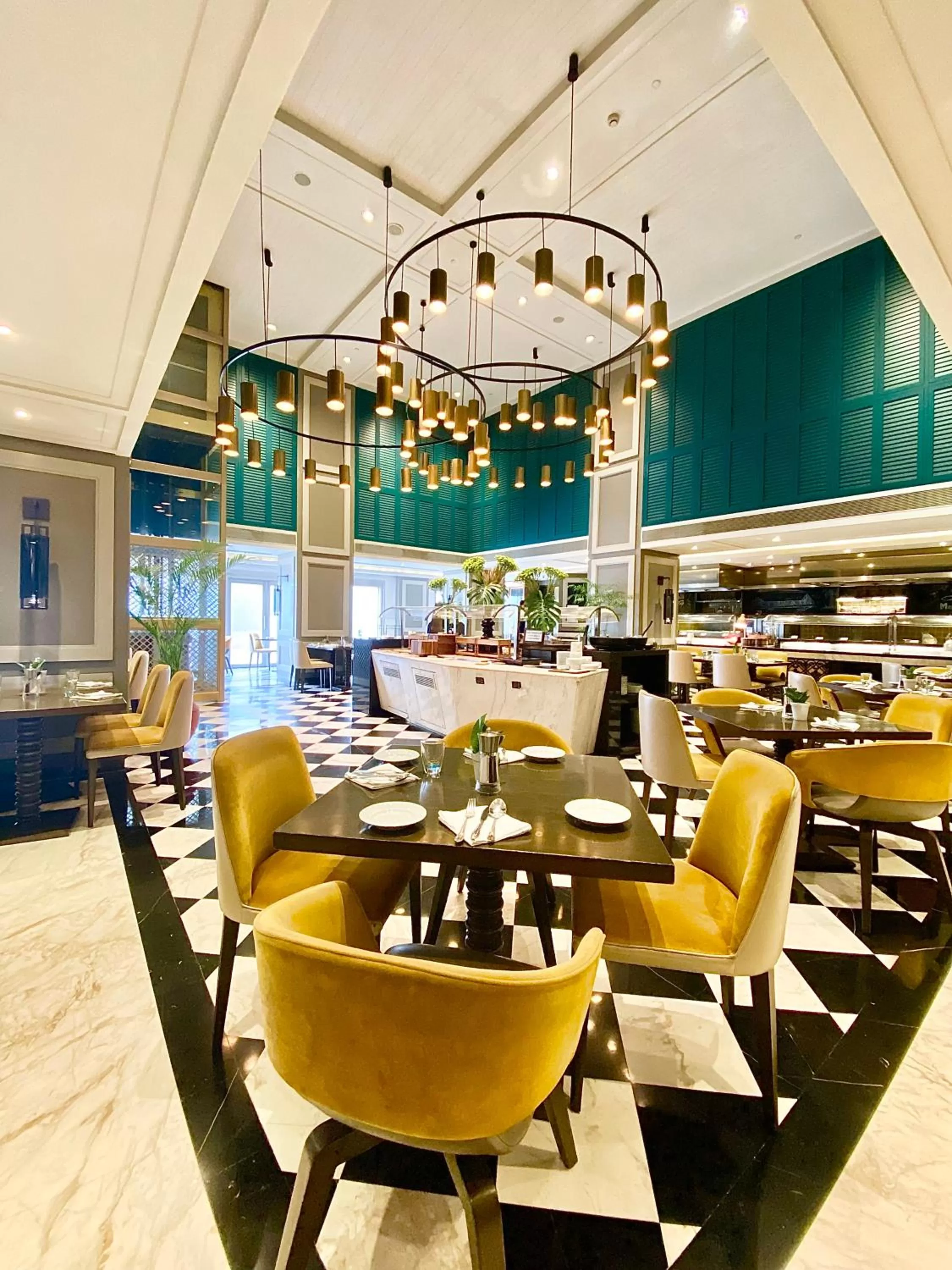 Restaurant/places to eat in Taj Bengal