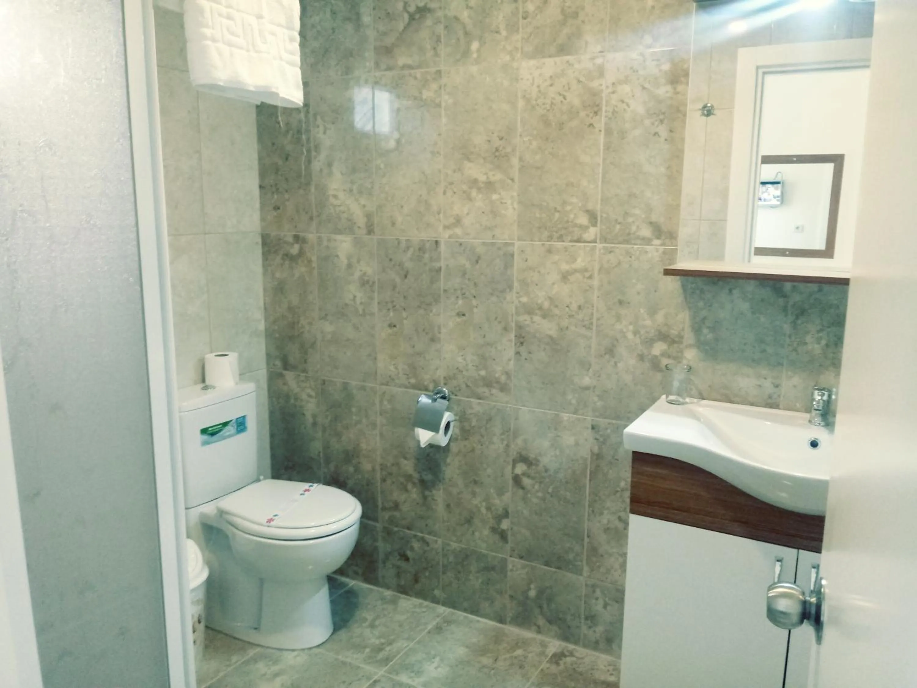 Bathroom in Valeri Beach Hotel