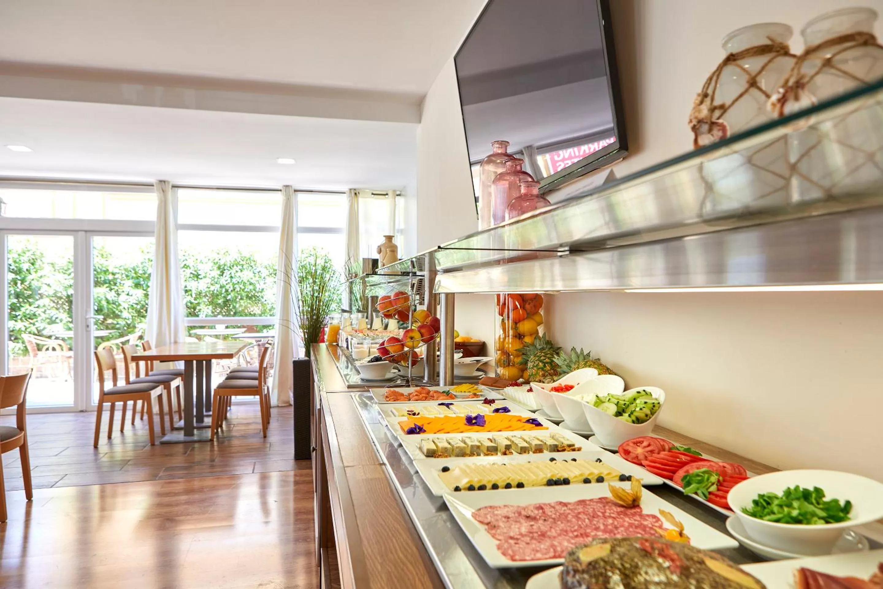 Continental breakfast in Nura Santa Ponsa & Spa