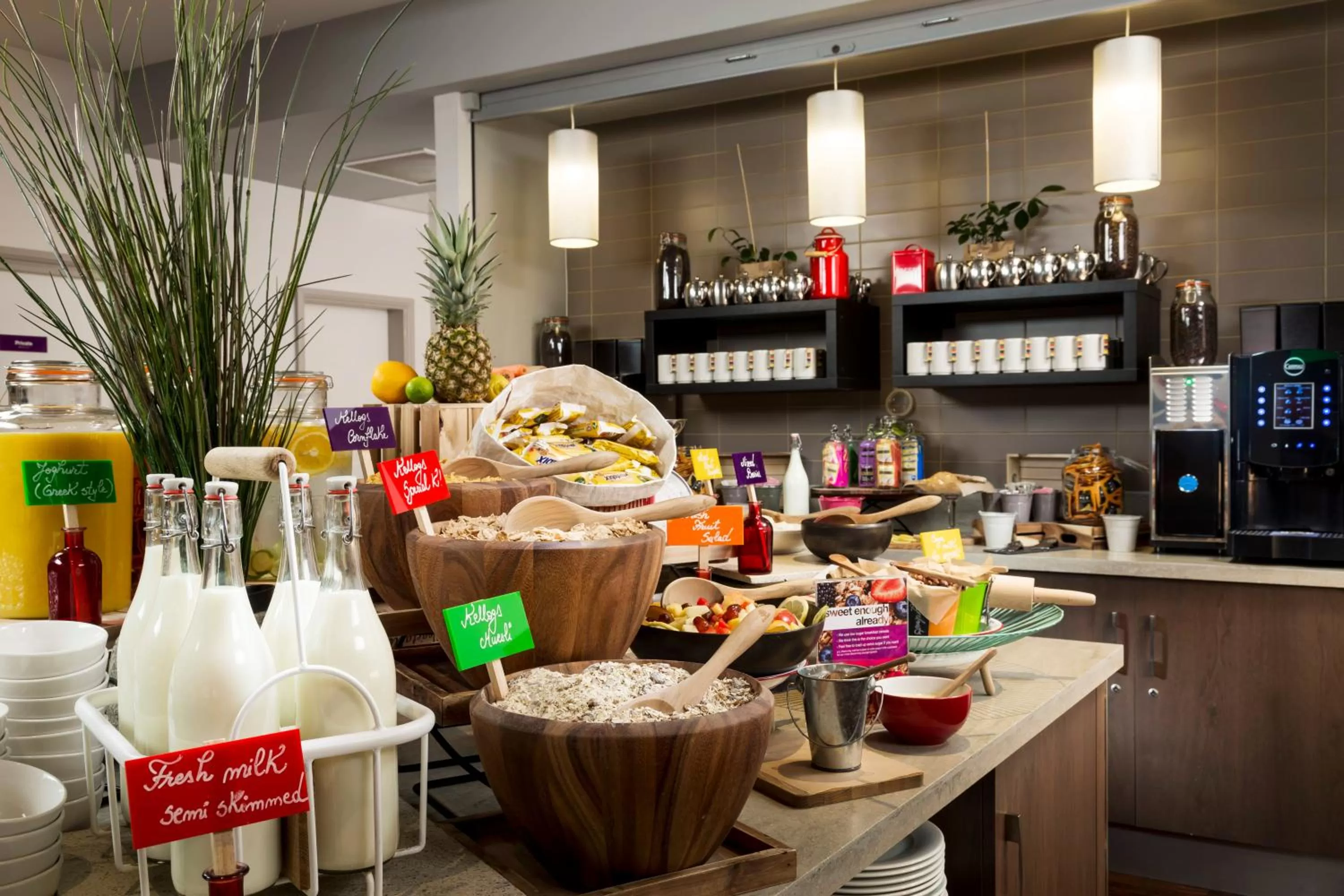 Restaurant/places to eat in Mercure Northampton