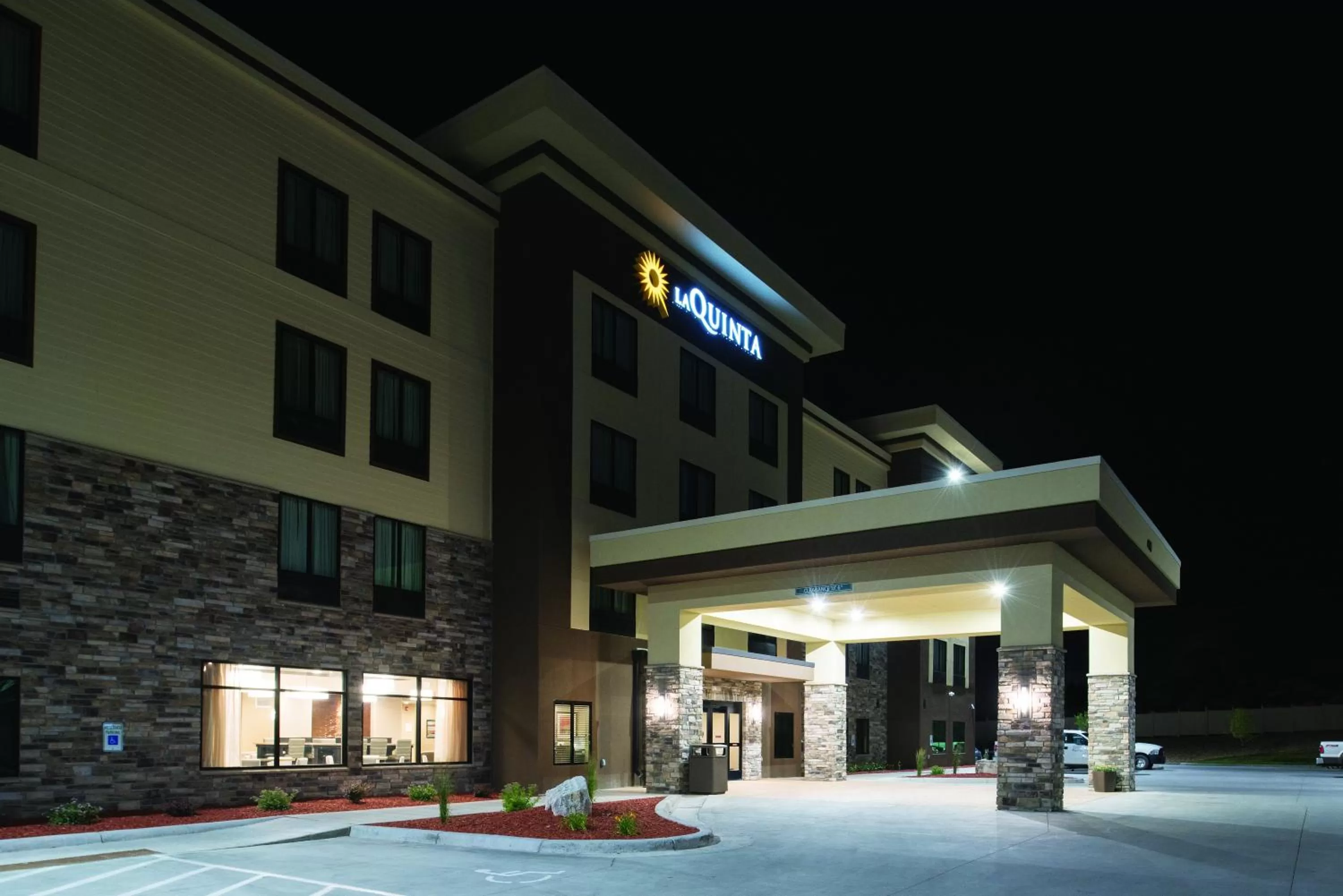 Property building in La Quinta by Wyndham Gillette