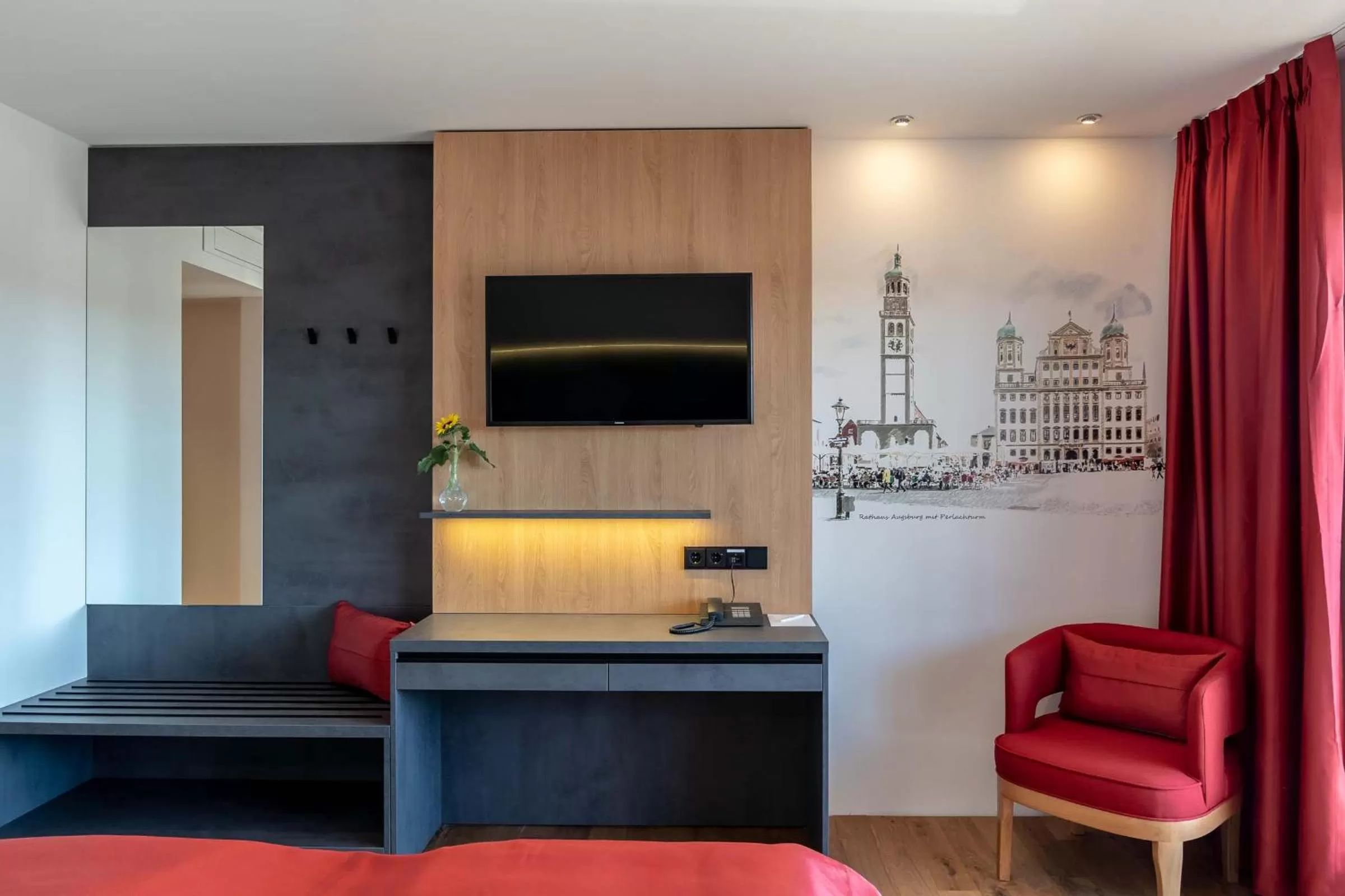 TV and multimedia in Augsburg Hotel Sonnenhof