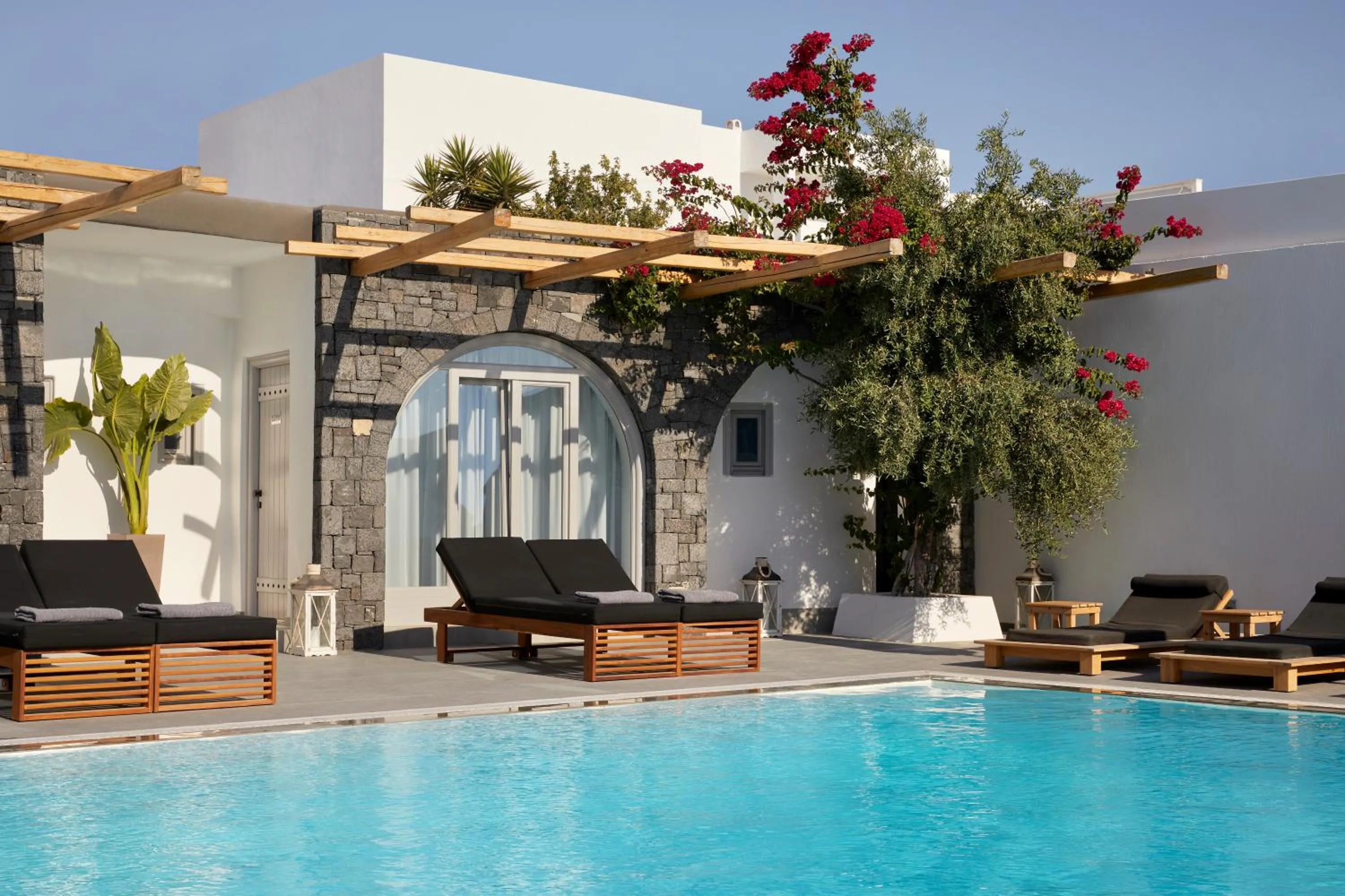 Swimming pool in Kalisti Hotel & Suites