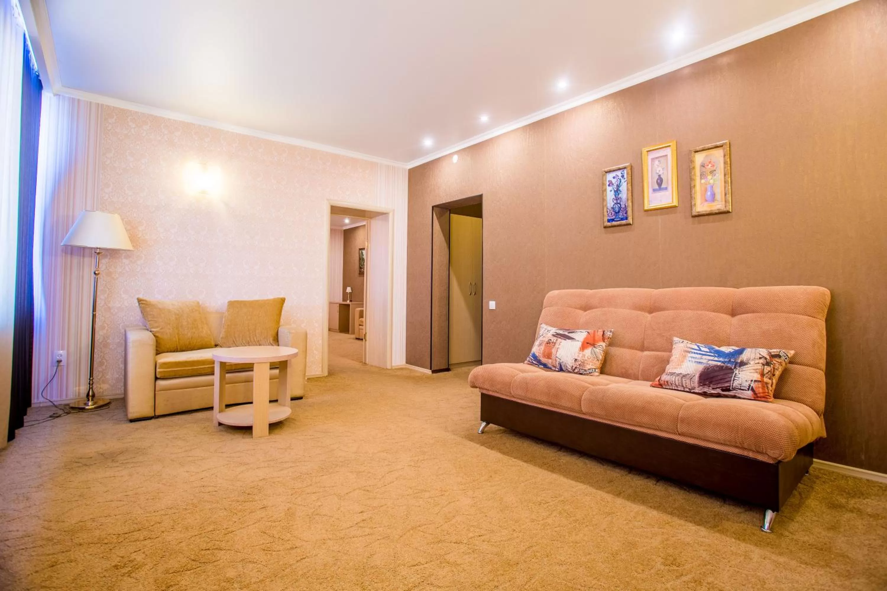 Deluxe Double Room in Meridian