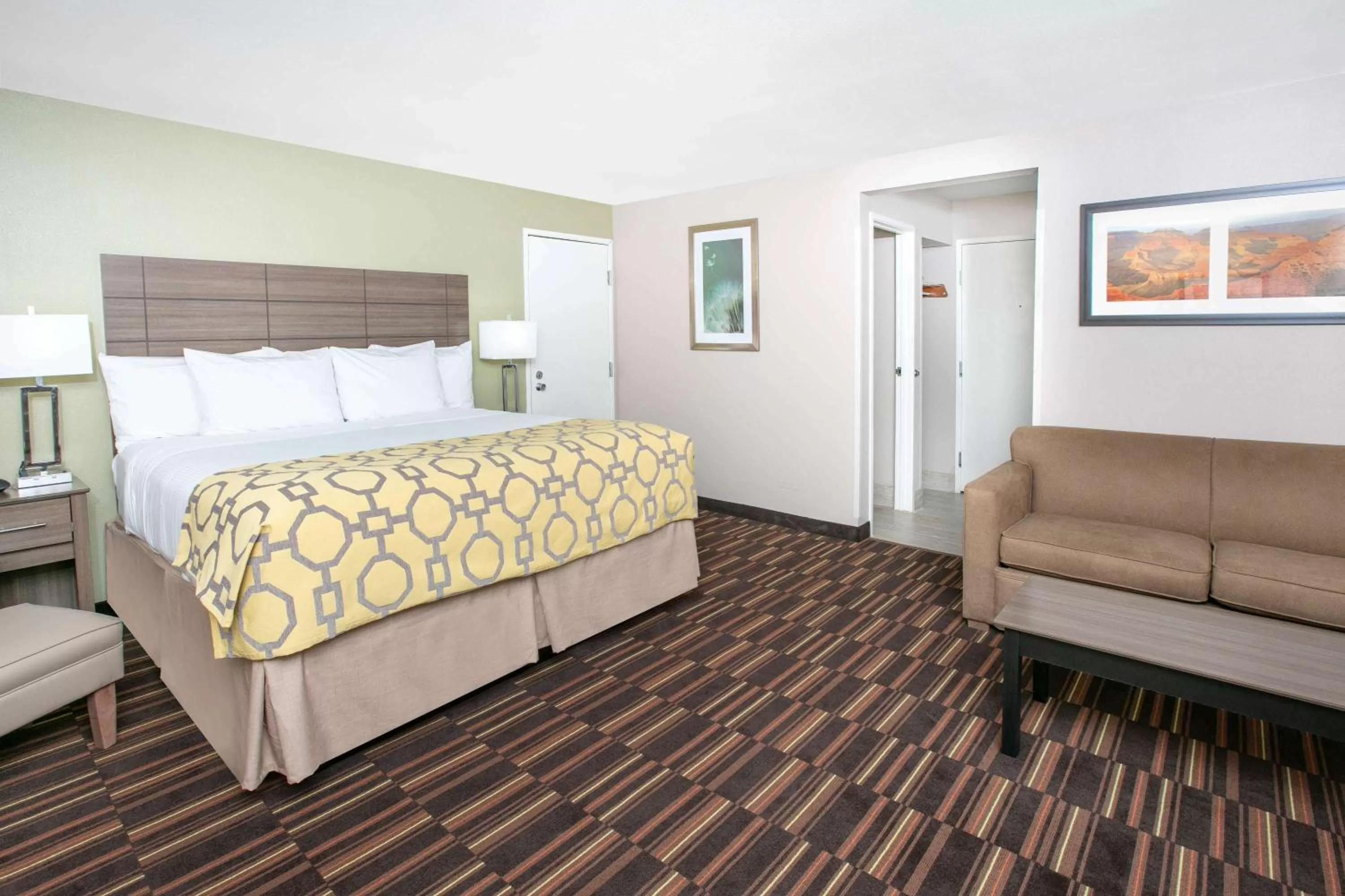 Photo of the whole room, Bed in Baymont by Wyndham Plano
