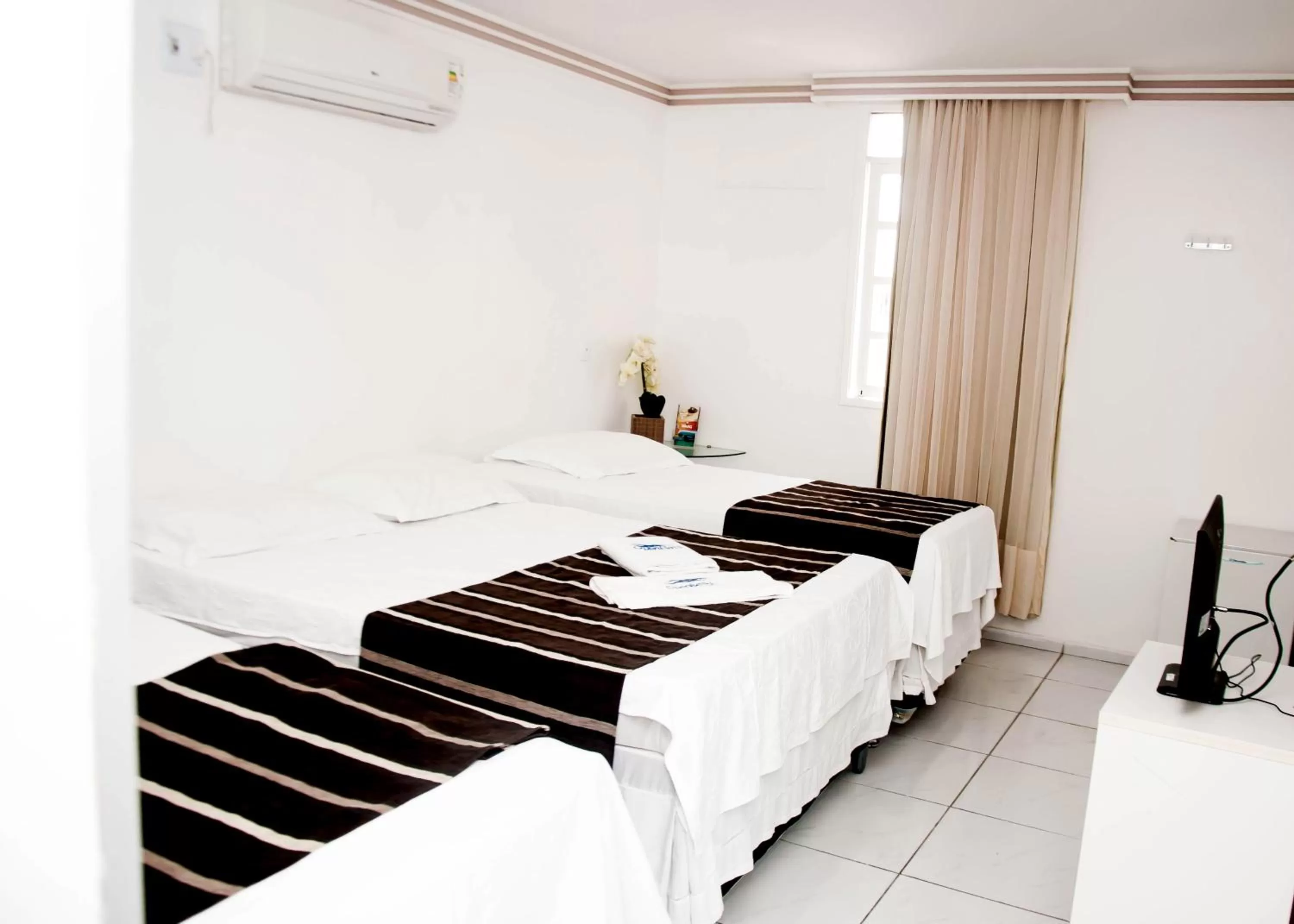 Bed in Tirol Praia Hotel