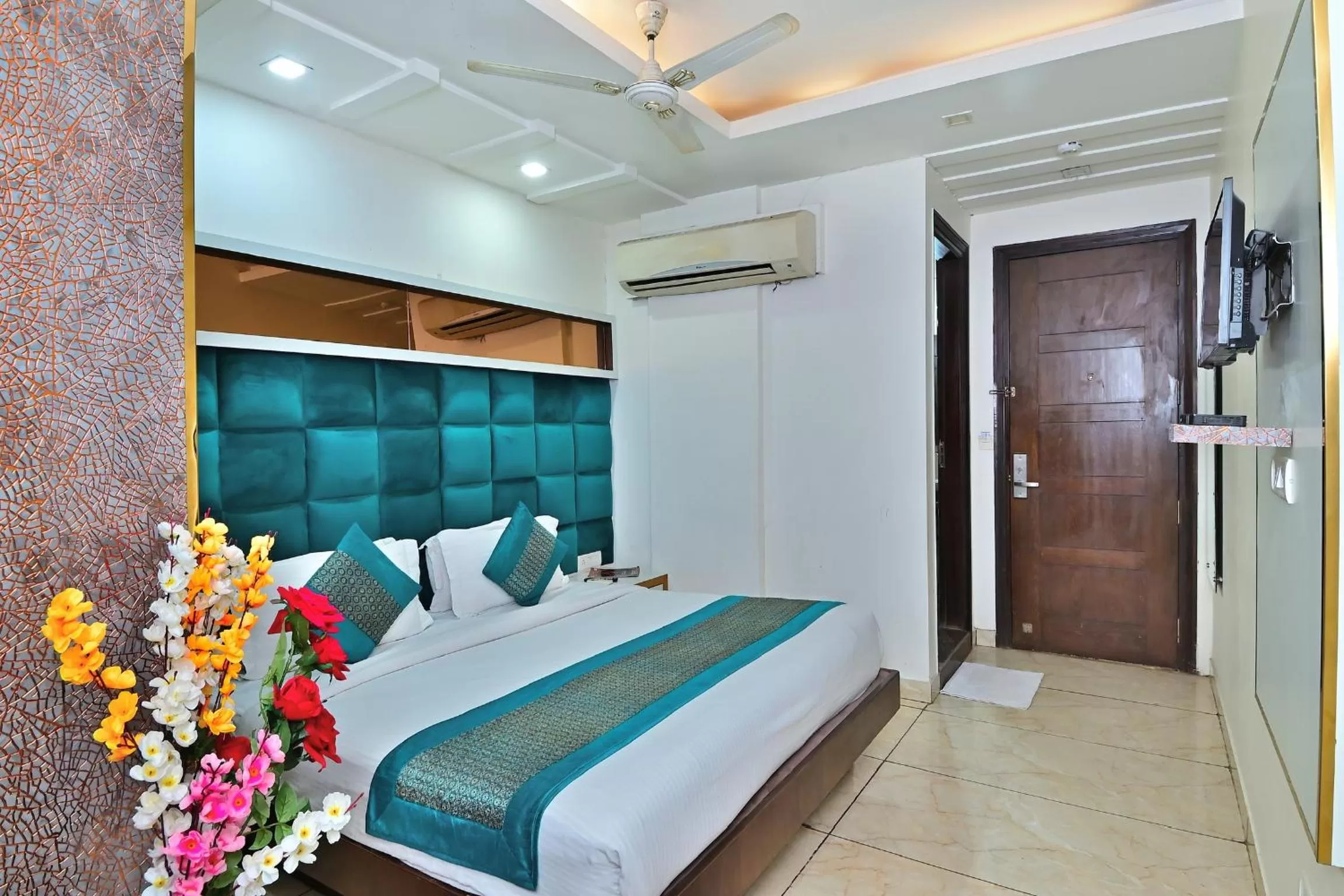 Photo of the whole room, Bed in The Bella Vista -Traveler's choice awarded