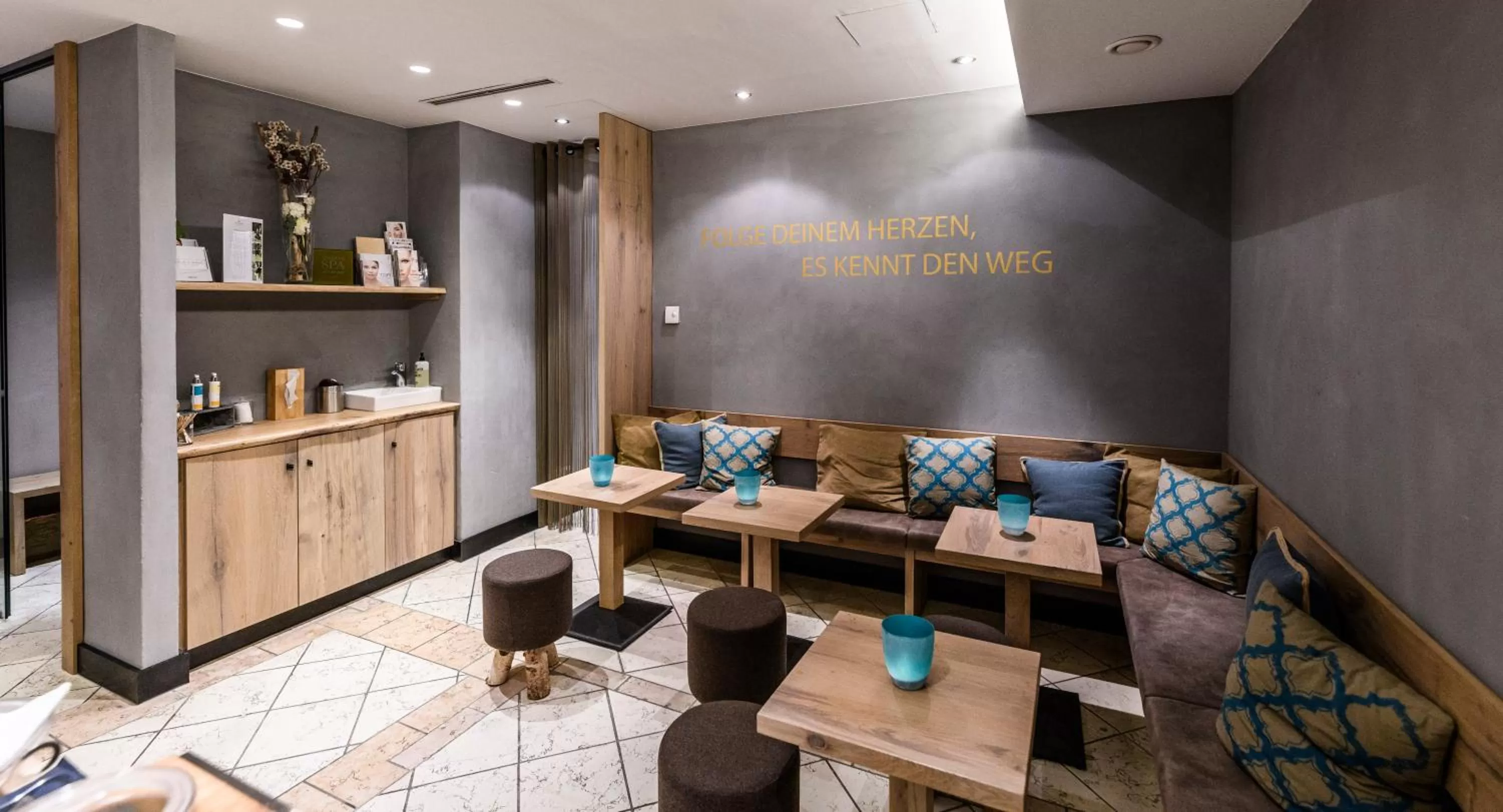 Spa and wellness centre/facilities in Staudacherhof in Garmisch-Partenkirchen I Blick aufs Zugspitzmassiv I einzigartige Bayurvida Küche