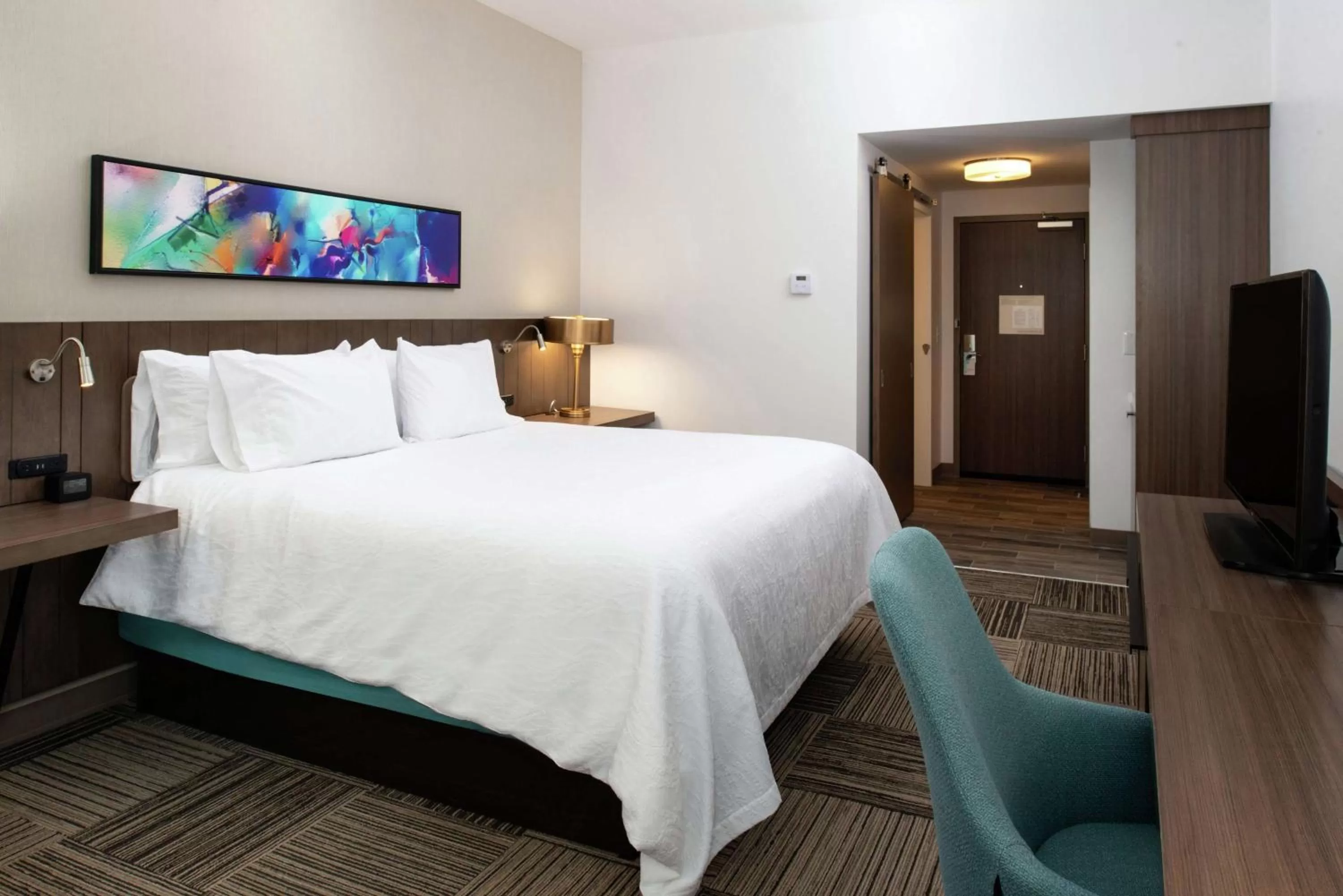 King Room - Mobility Accessible with Roll In Shower in Hilton Garden Inn Gallatin