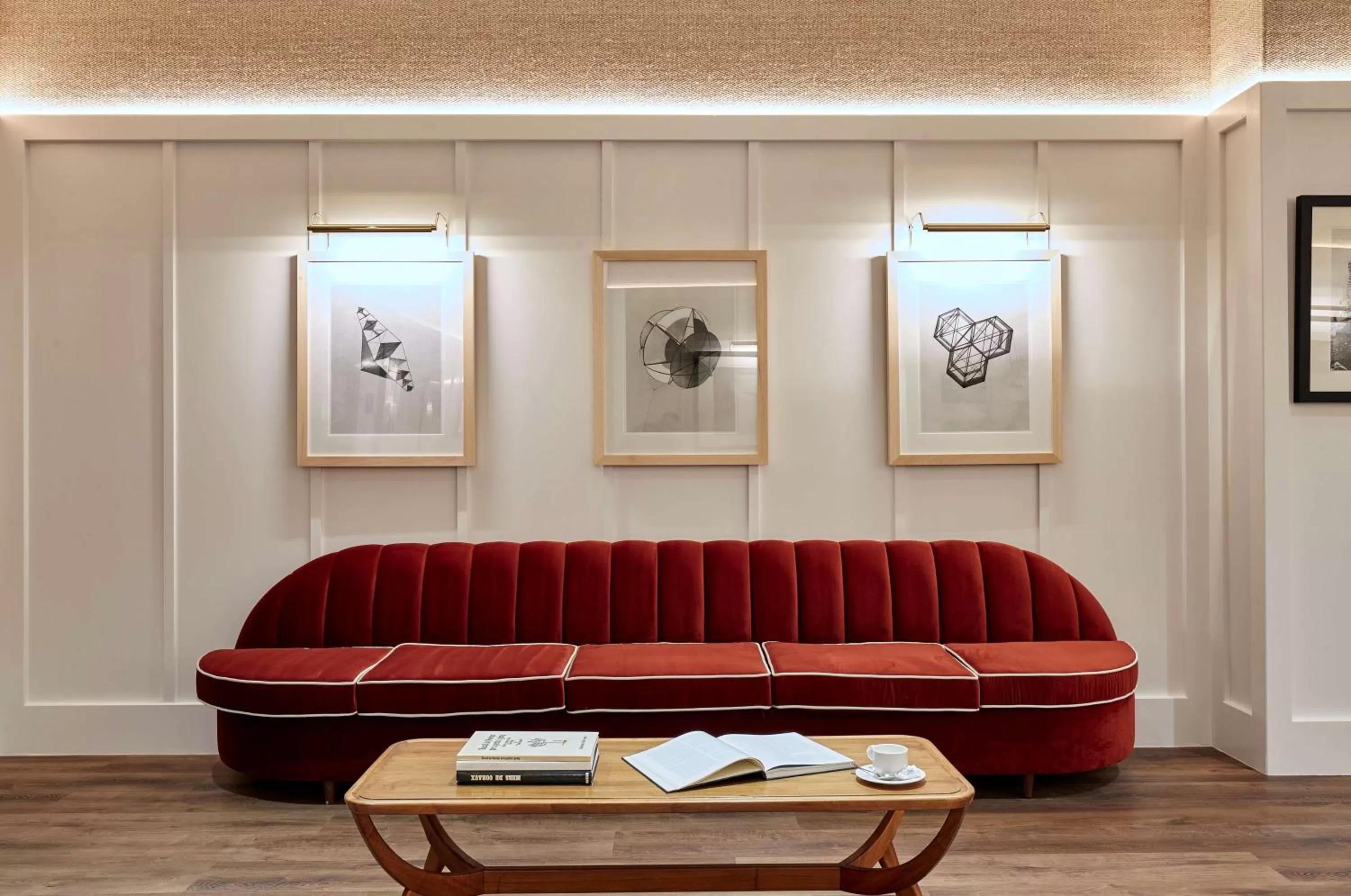 Lobby or reception in Radisson Blu 1882 Hotel, Barcelona Sagrada Familia