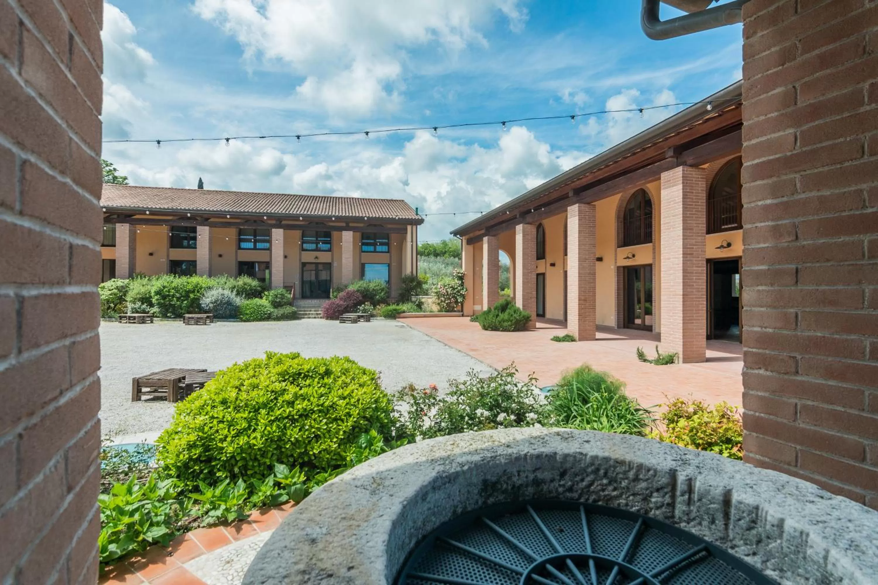 Property Building in Collina dei Poeti